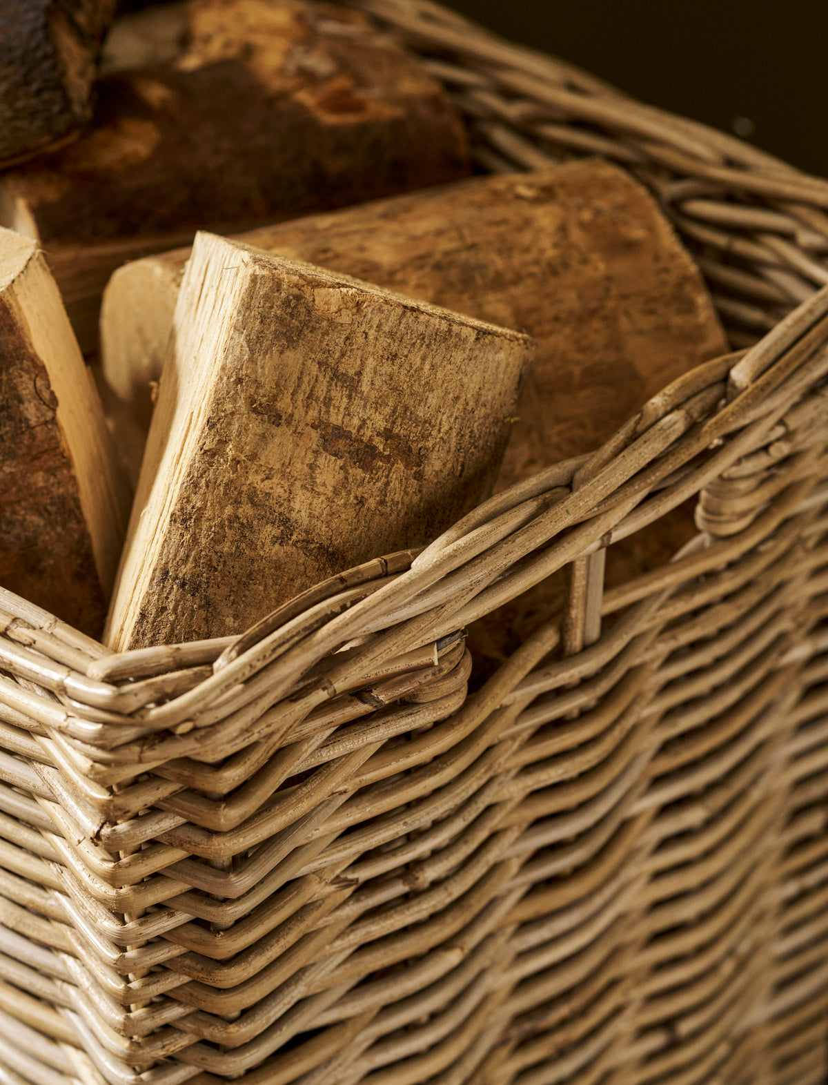 Bembridge Log Basket On Wheels – Rattan, Natural