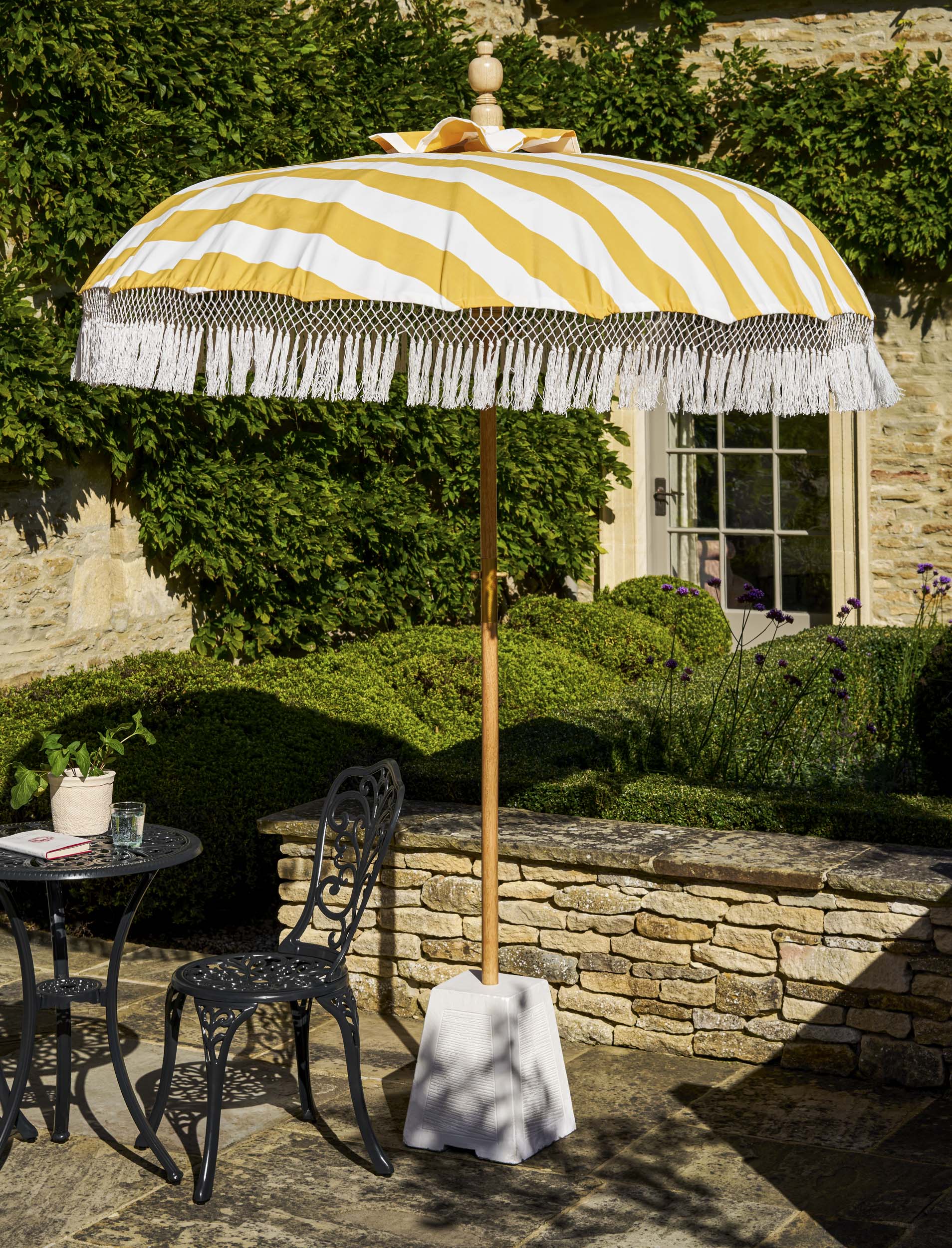 Summerleaze Stripe Parasol – Teak & Yellow