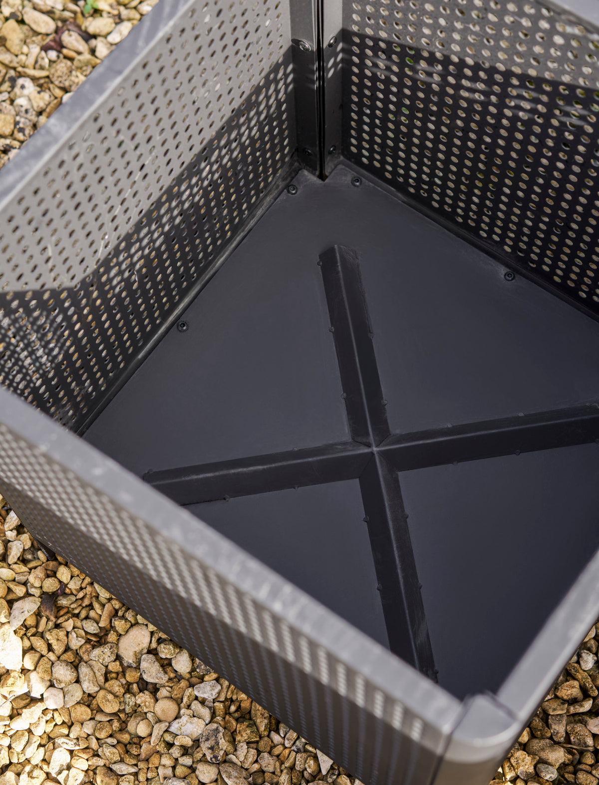 Bayliss Fire Pit Square – Steel, Black