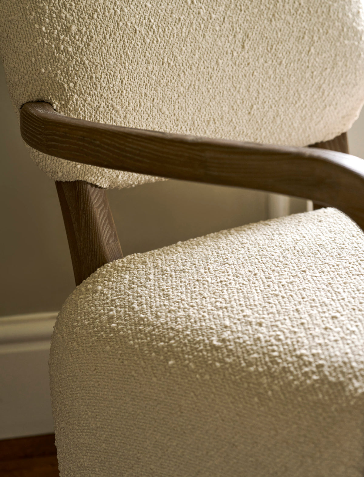 Cherhill Armchair – Ash Wood, White