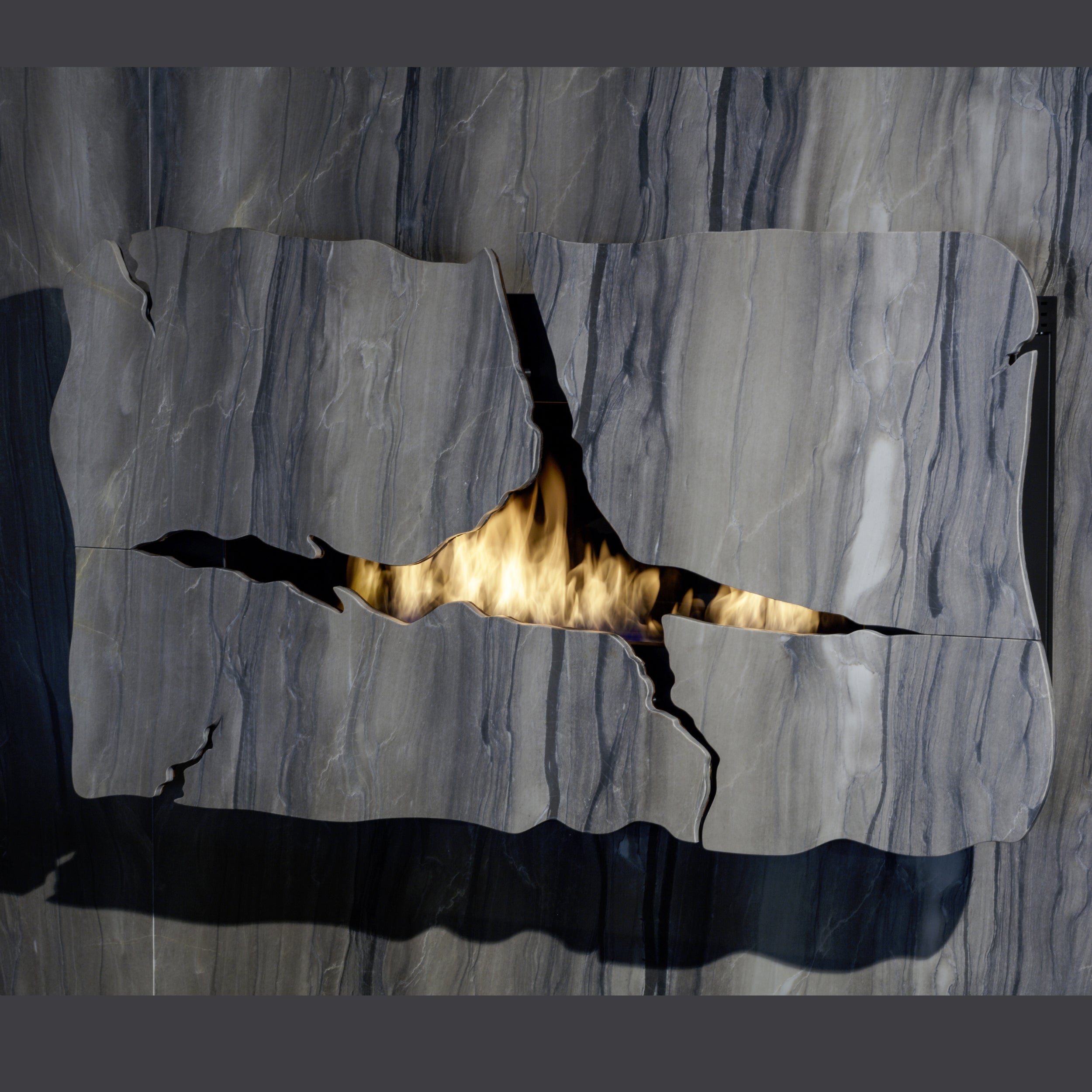GlammFire Apollo IV Wall-Mounted Bioethanol Fireplace