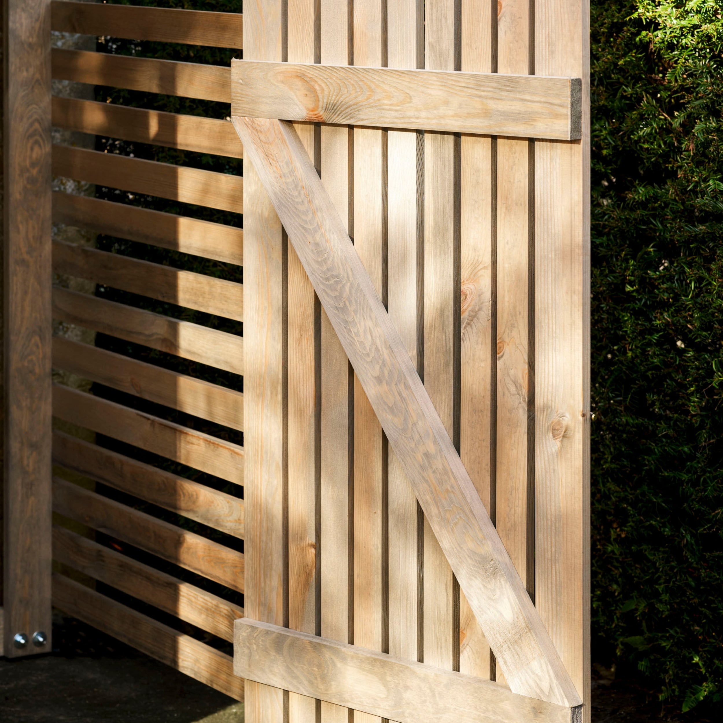 Aldsworth Double Wheelie Bin Store – Spruce