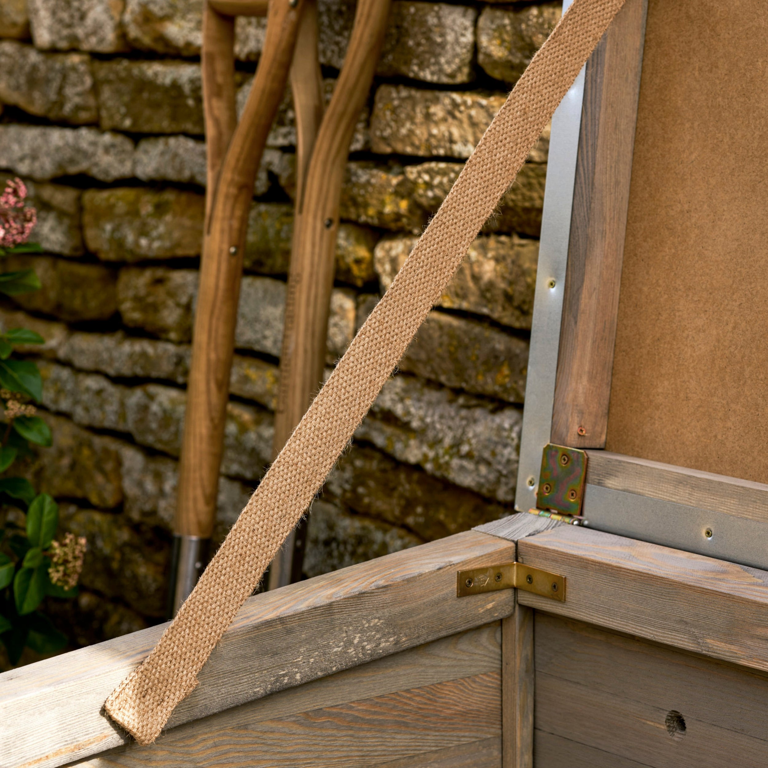 Aldsworth Outdoor Storage Box – Spruce & Galvanised Steel