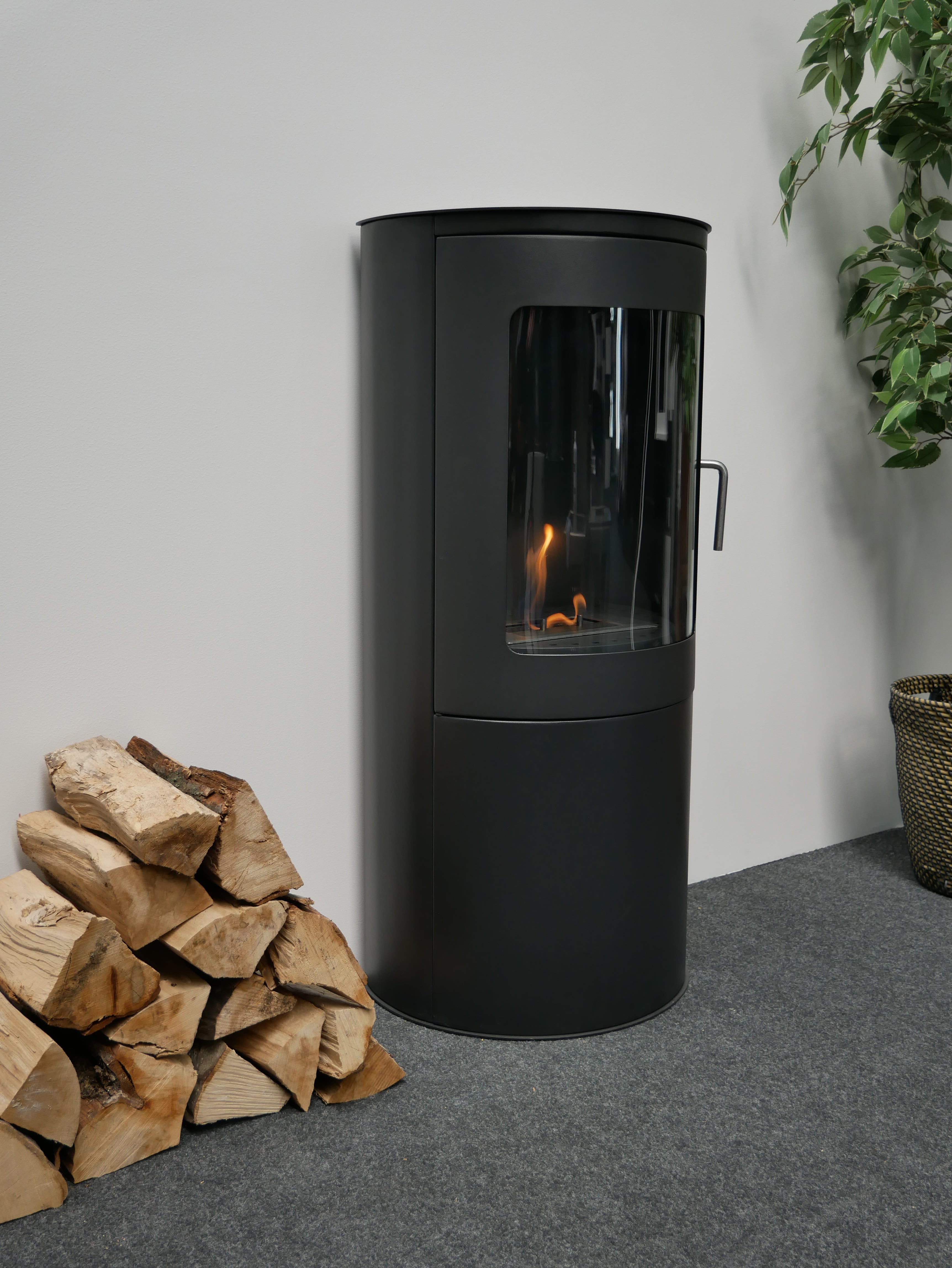 ScandiFlames Richmond Freestanding Bioethanol Stove | Flat Back | No Chimney Required