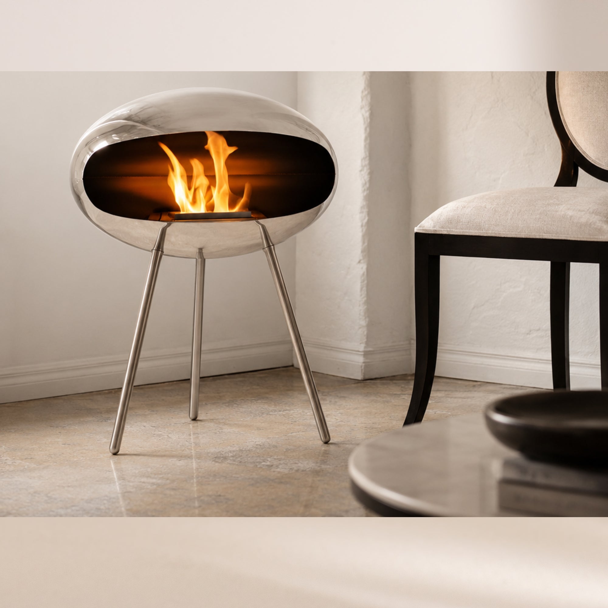 Cocoon Terra – Polished Steel Freestanding Bioethanol Fireplace with Steel Legs