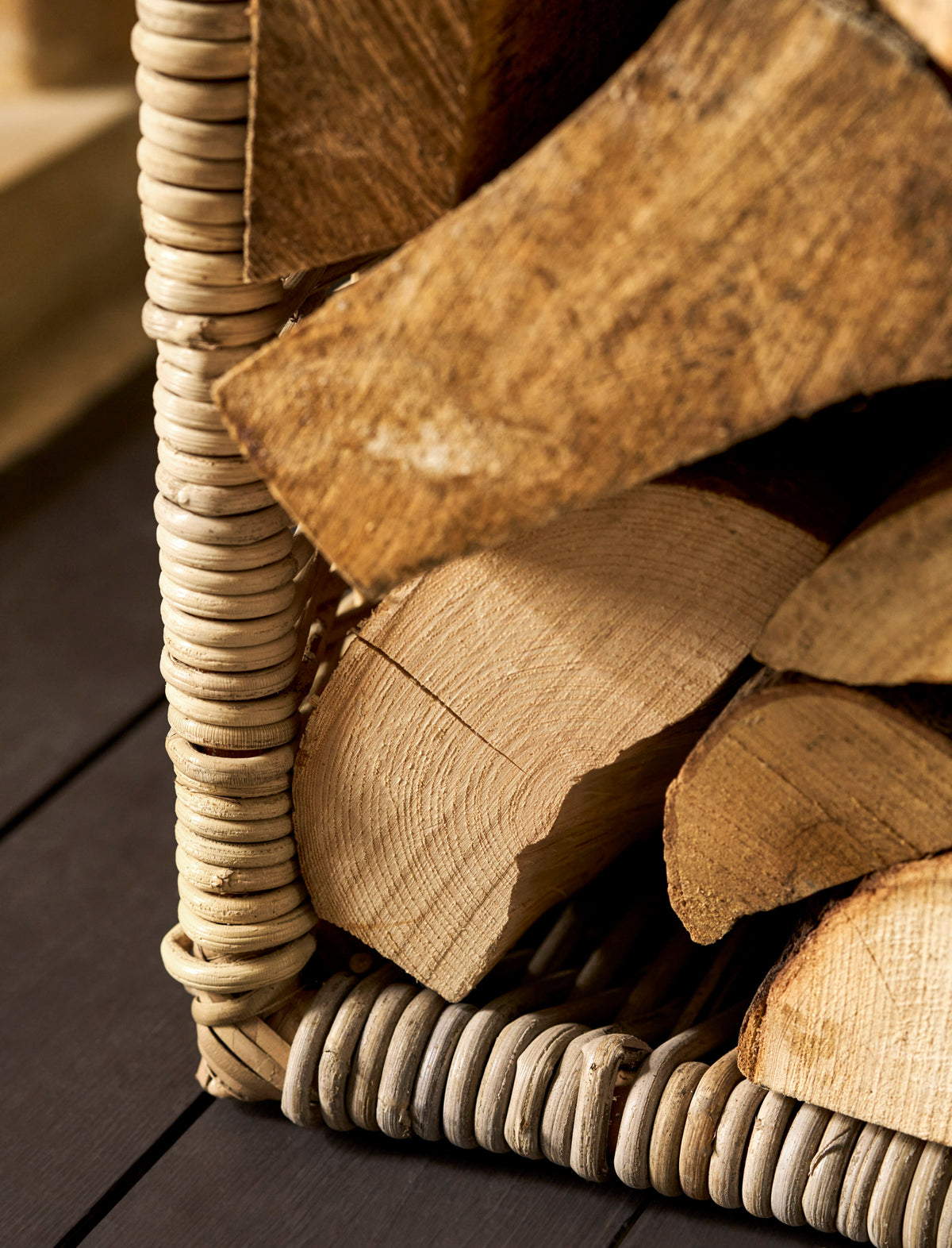 Bembridge Log Holder – Rattan, Natural