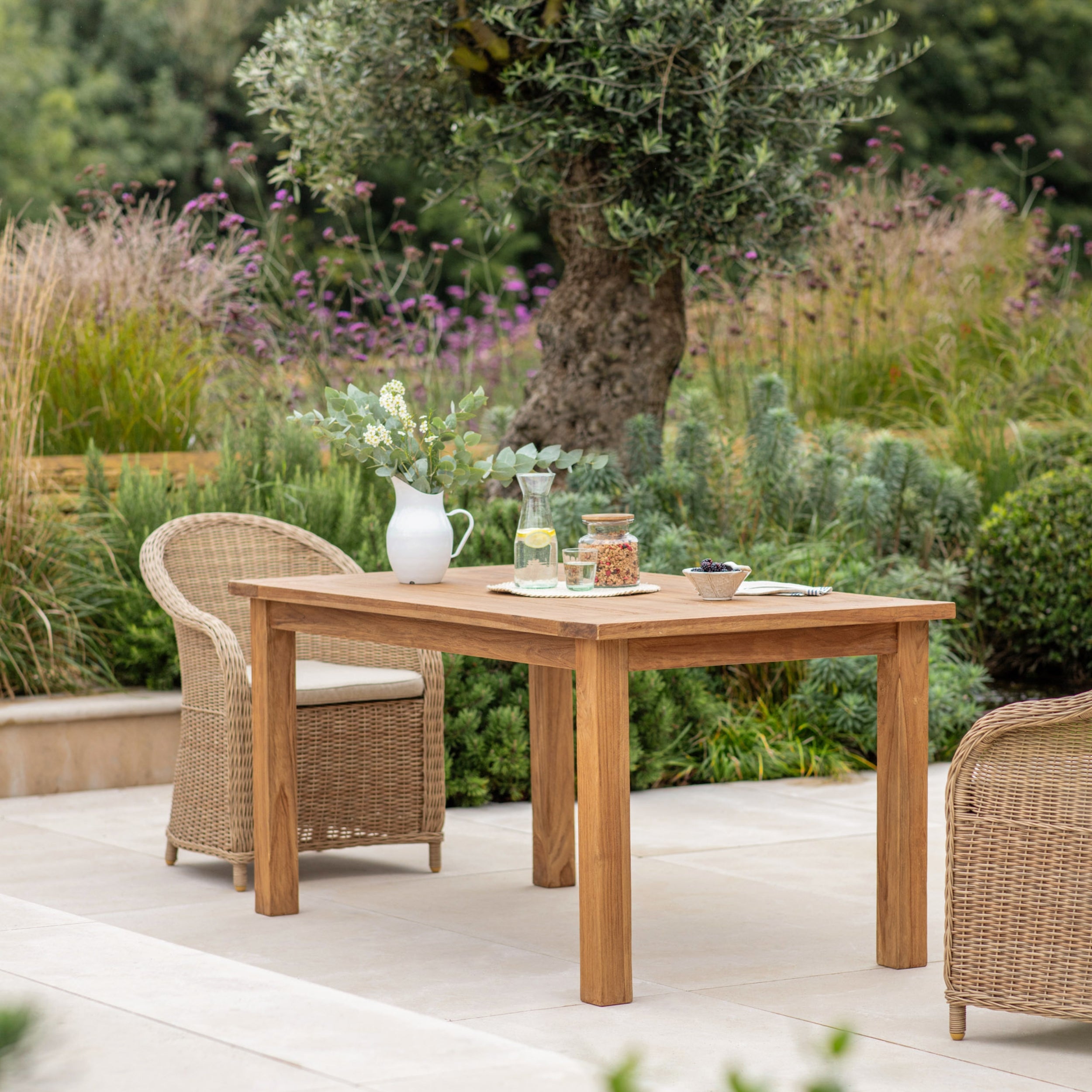 Brayford Outdoor Chair – PE Rattan & Grey Cushion
