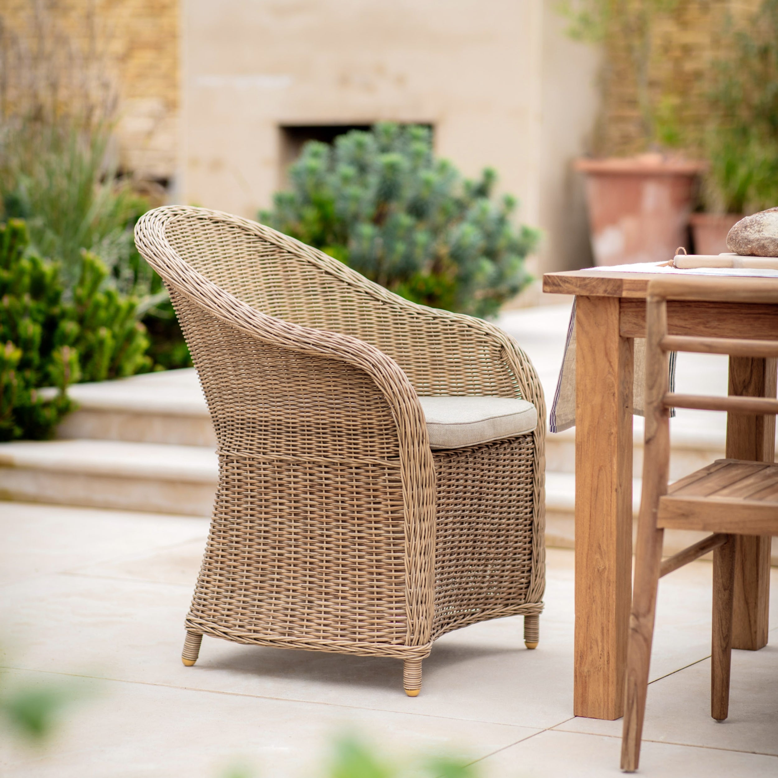 Brayford Outdoor Chair – PE Rattan & Grey Cushion