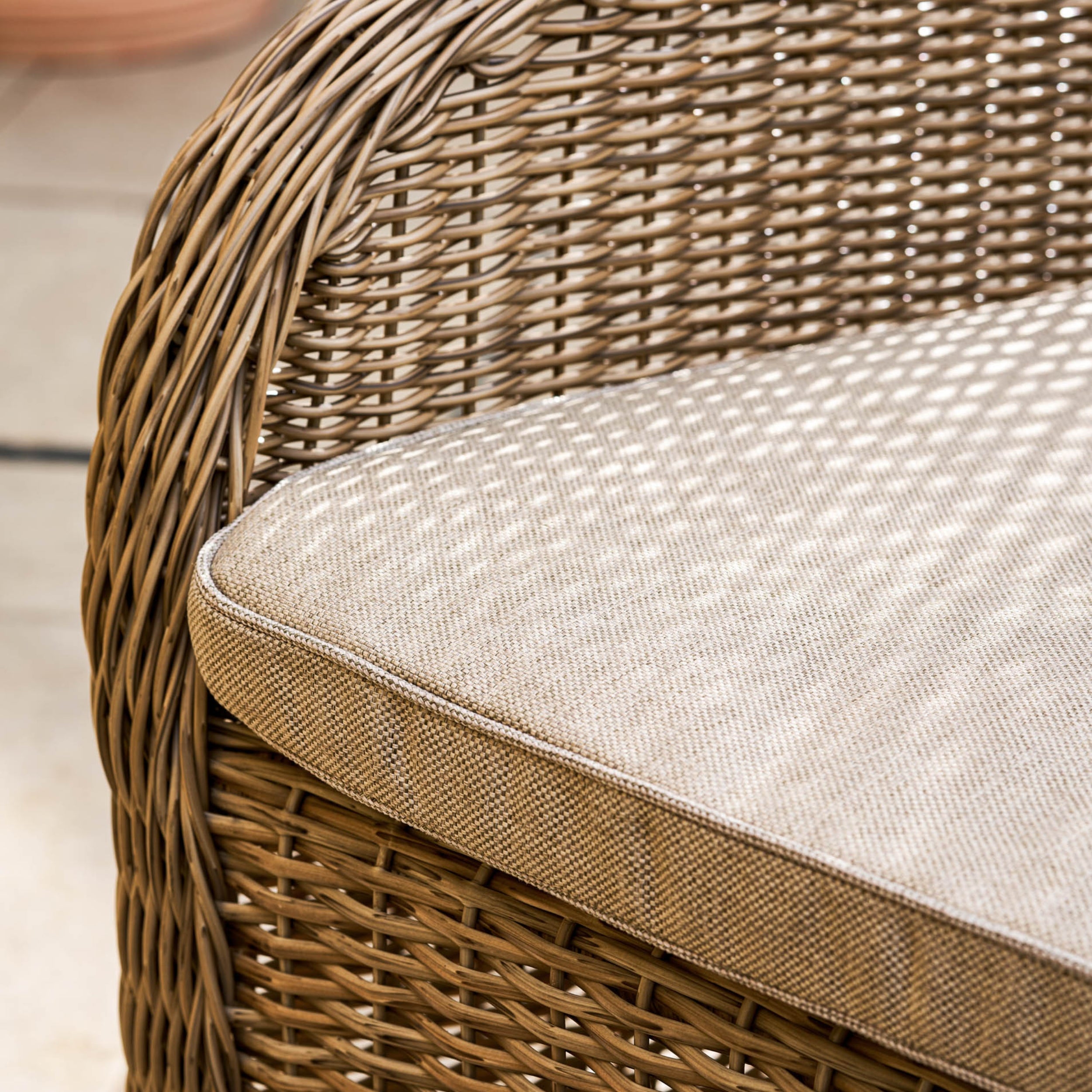 Brayford Outdoor Chair Set – PE Rattan, 2 Chairs & Side Table