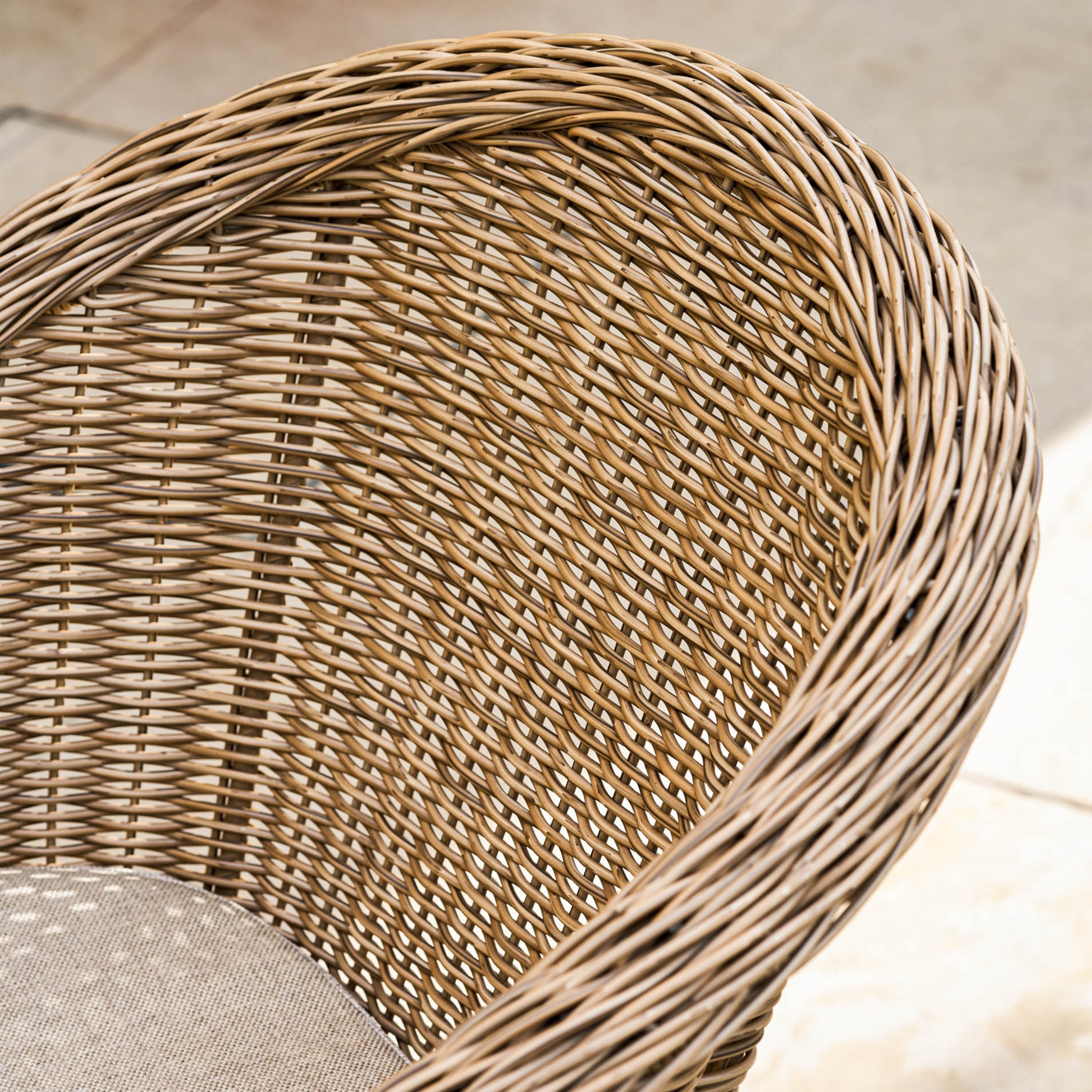 Brayford Outdoor Chair Set – PE Rattan, 2 Chairs & Side Table