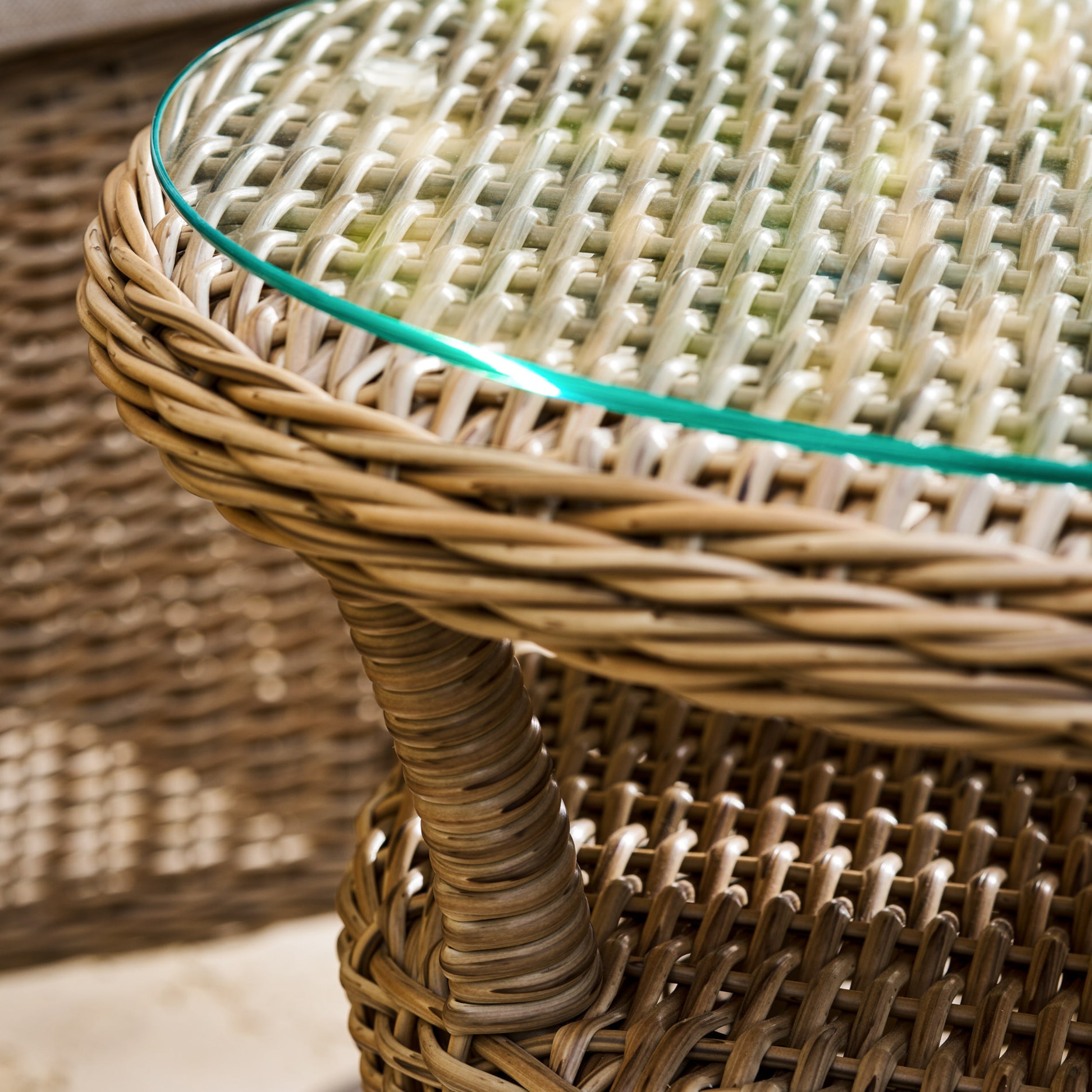 Brayford Outdoor Chair Set – PE Rattan, 2 Chairs & Side Table