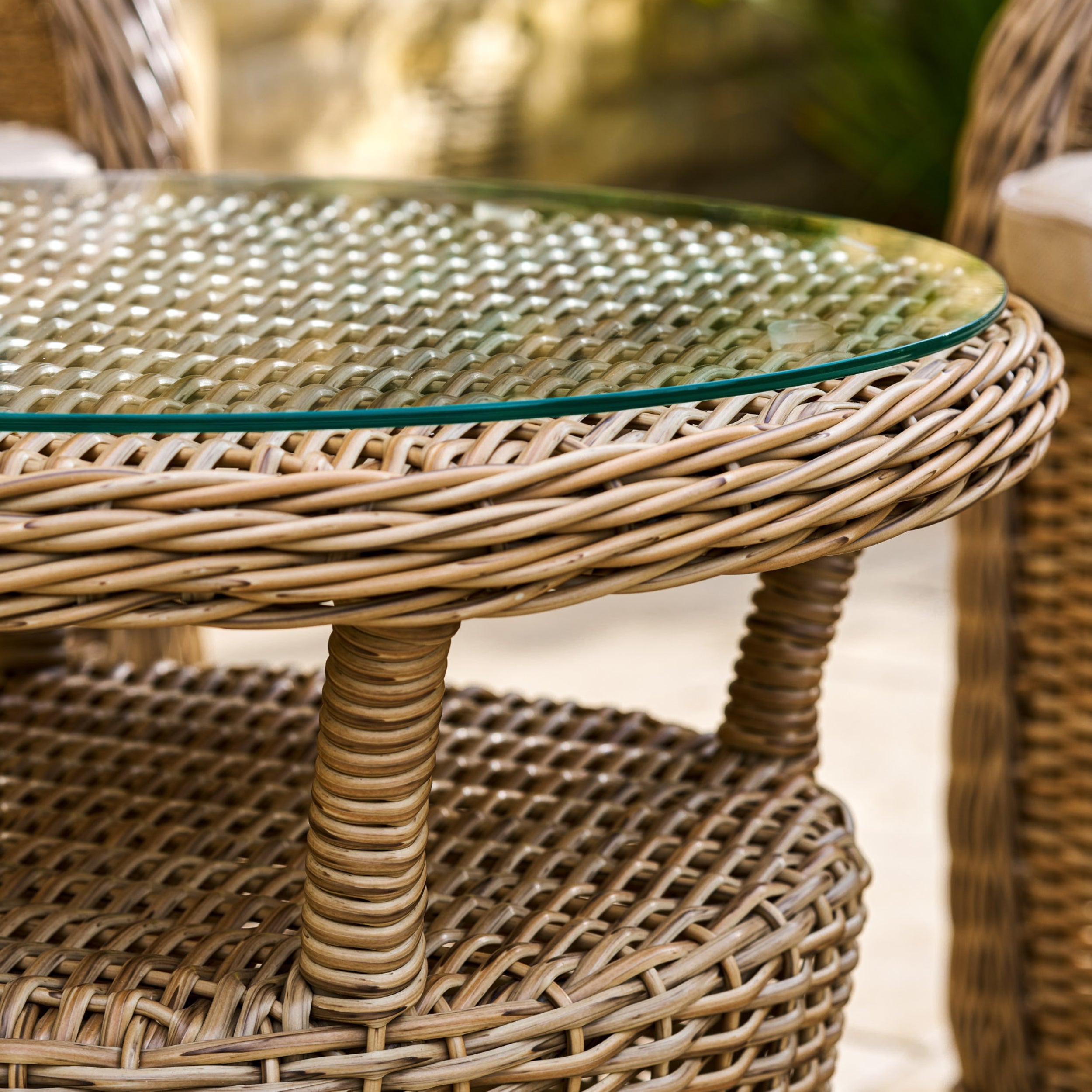 Brayford Outdoor Chair Set – PE Rattan, 2 Chairs & Side Table