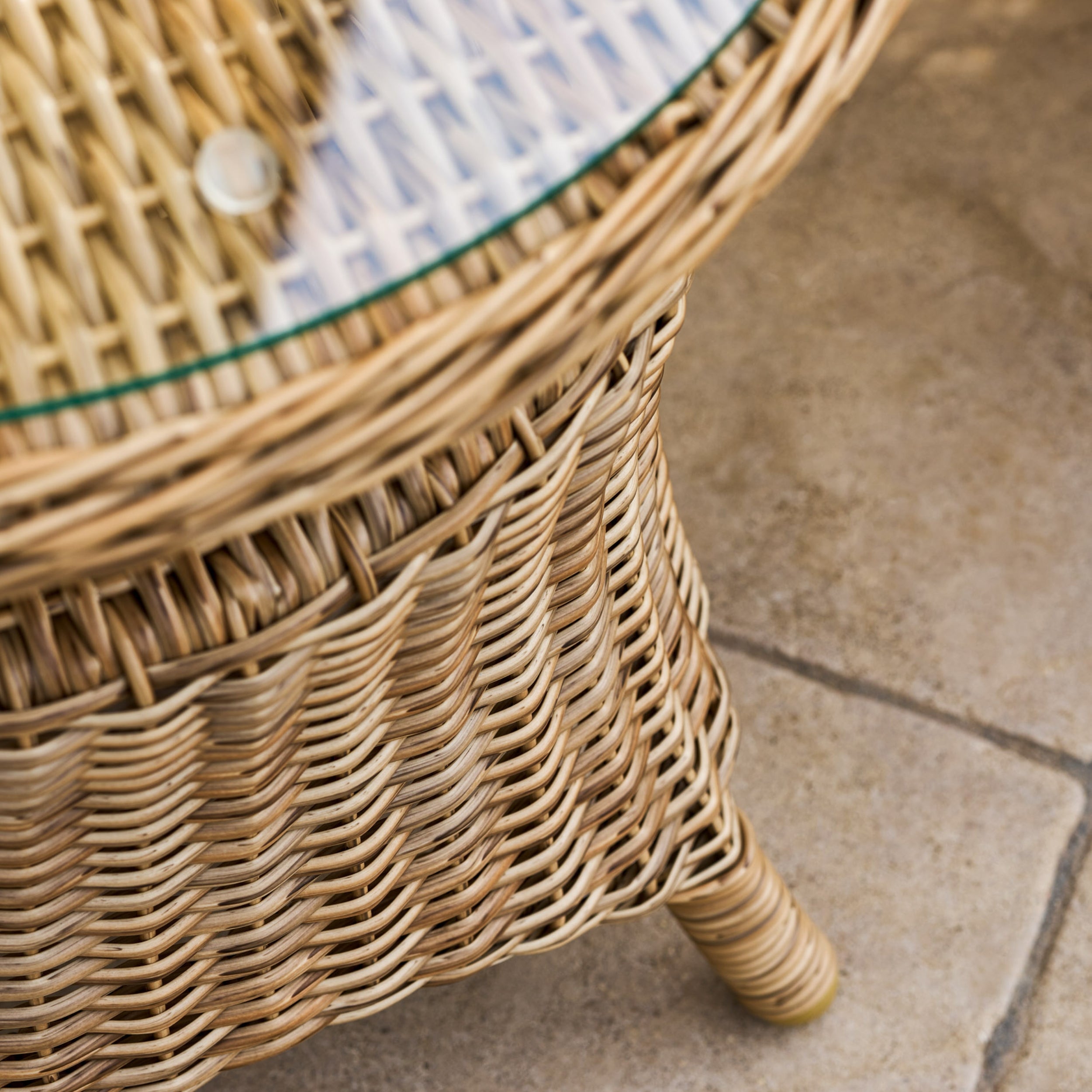 Brayford Outdoor Chair Set – PE Rattan, 2 Chairs & Side Table