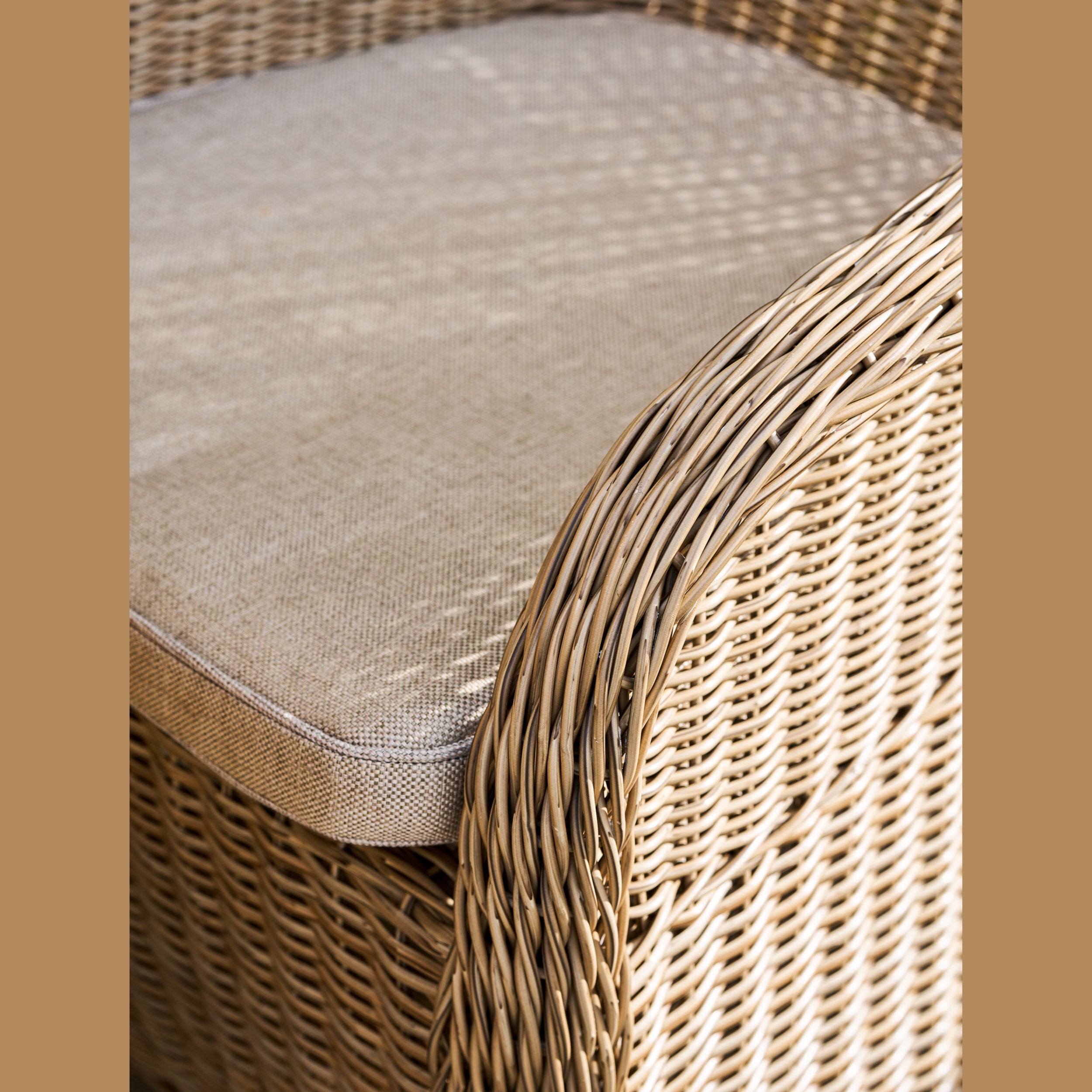 Brayford Outdoor Bistro Set – PE Rattan, Table & 2 Chairs