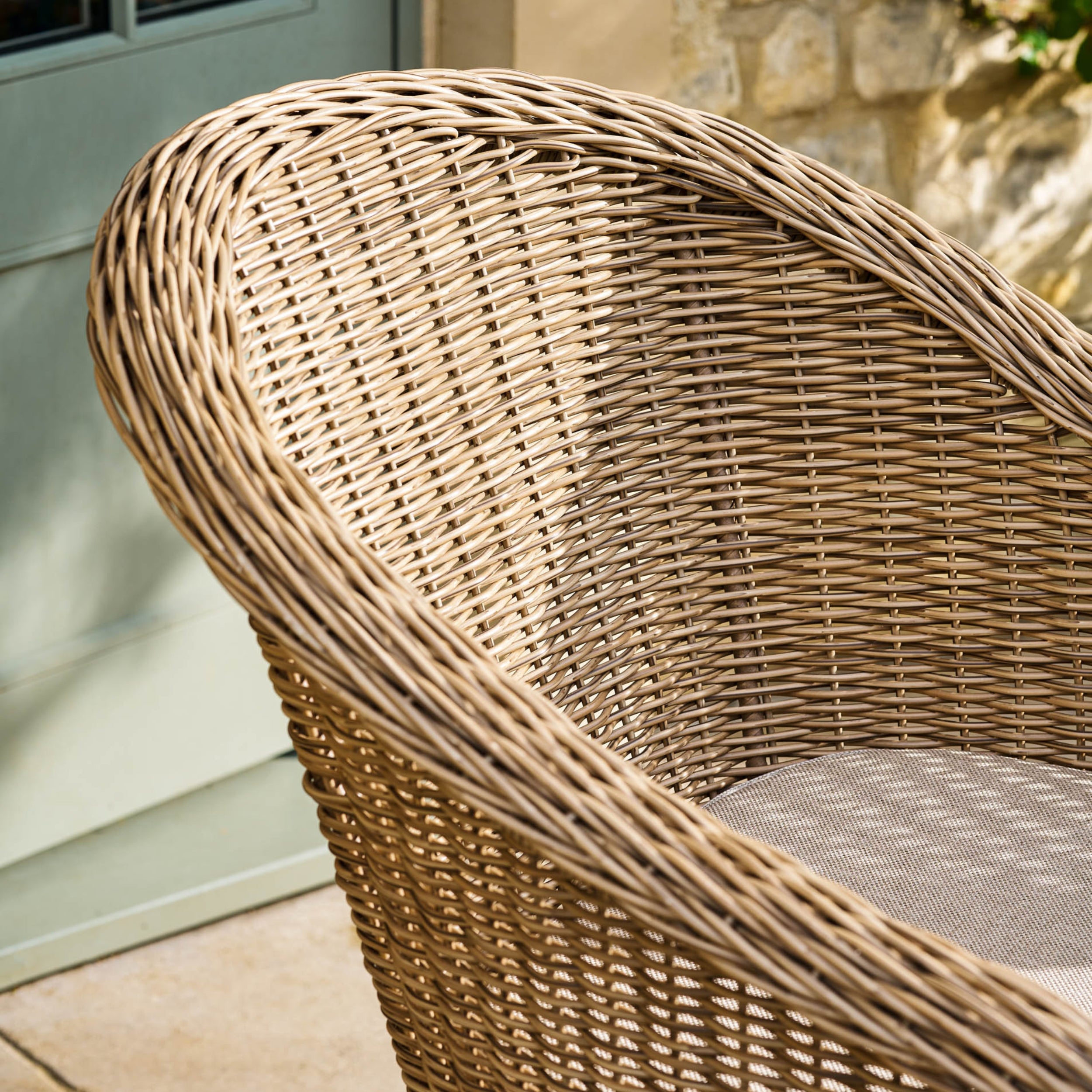 Brayford Outdoor Bistro Set – PE Rattan, Table & 2 Chairs