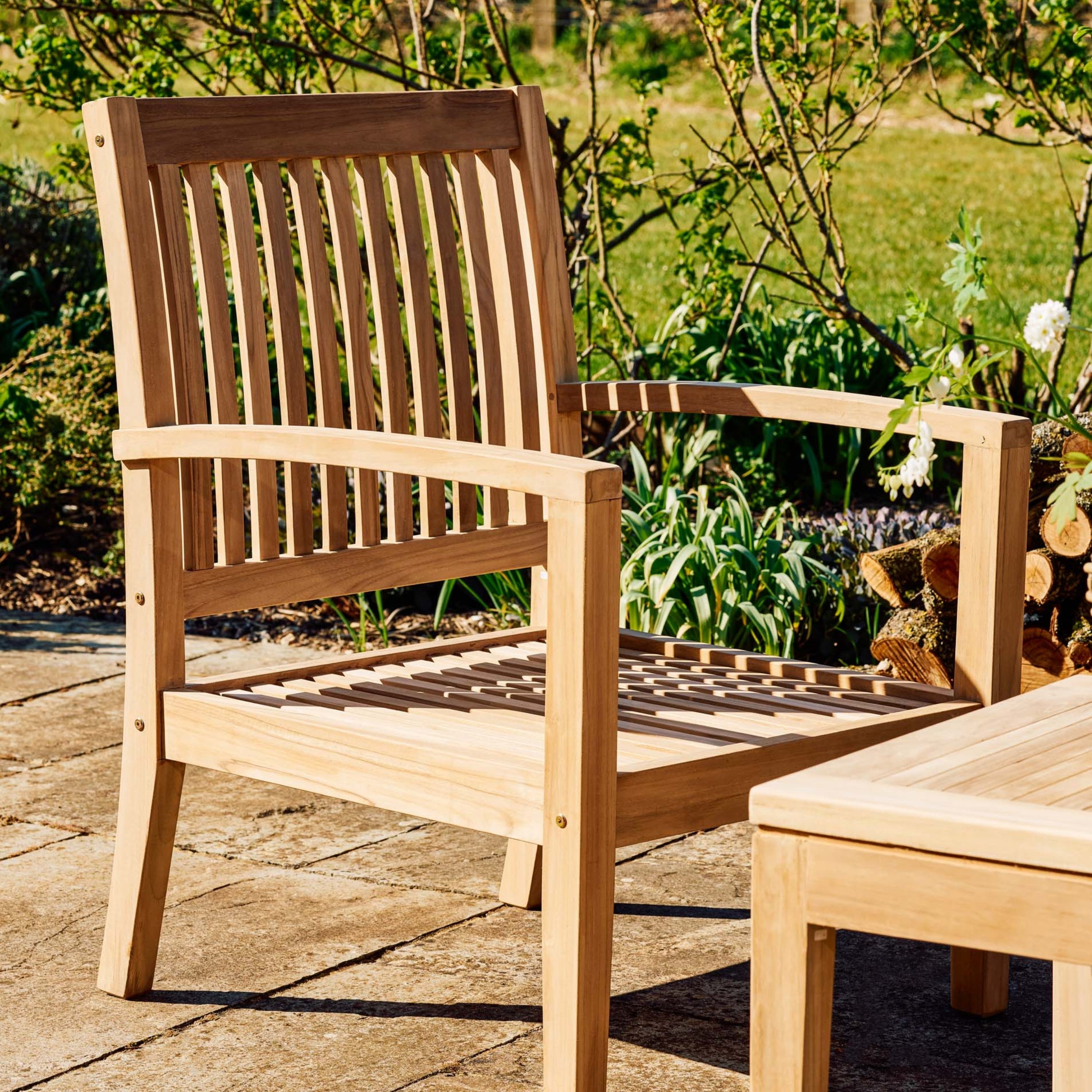 Comfort 4-Seater Teak Lounge Set with Coffee Table