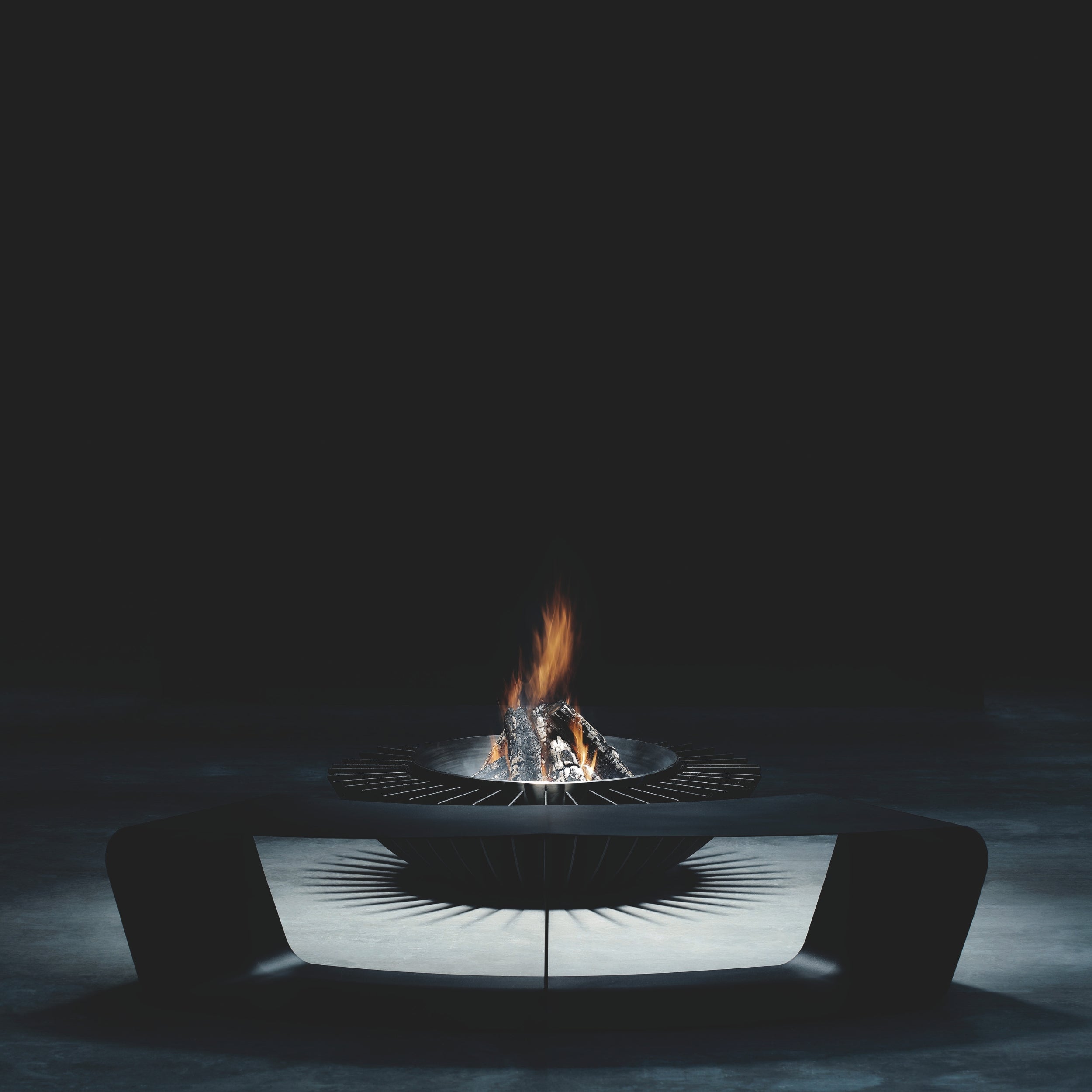 GlammFire Cosmo 13 Outdoor Fire Pit – Wood & Charcoal