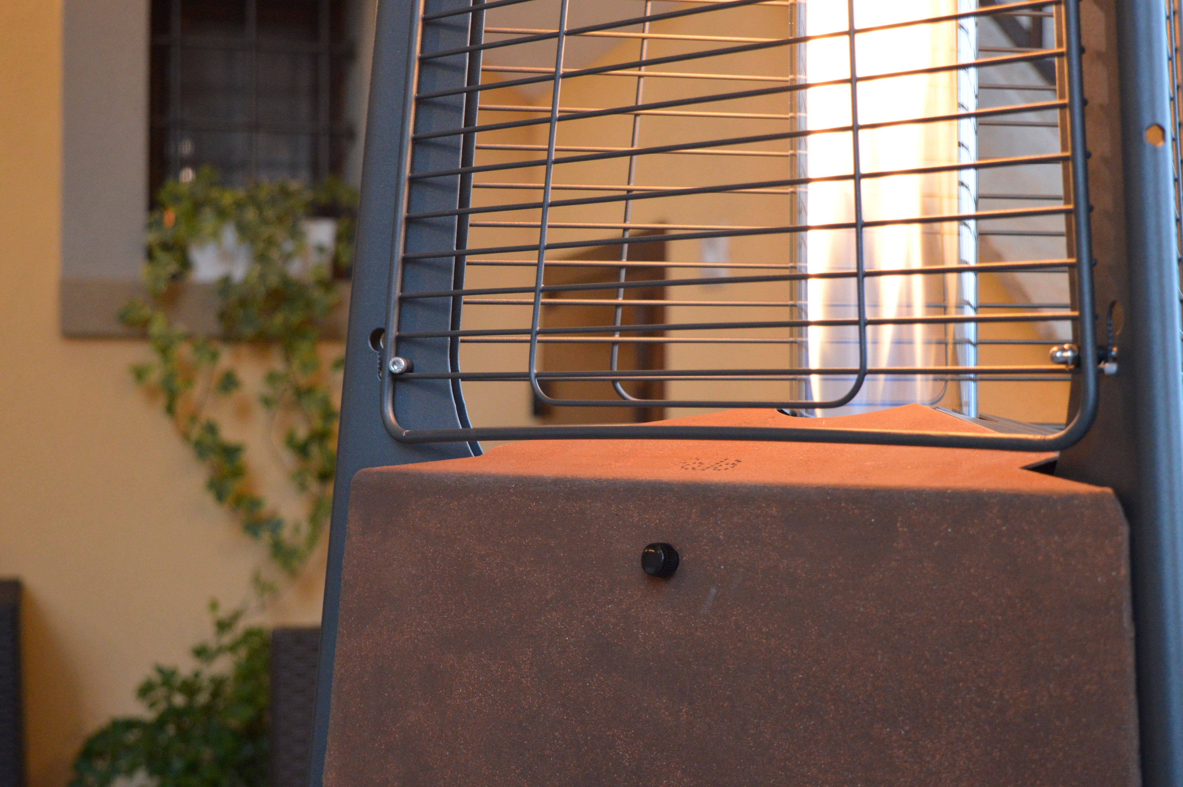 Italkero Falò EVO Outdoor Flame Heater – Corten & Black Steel (Manual, Natural Gas)