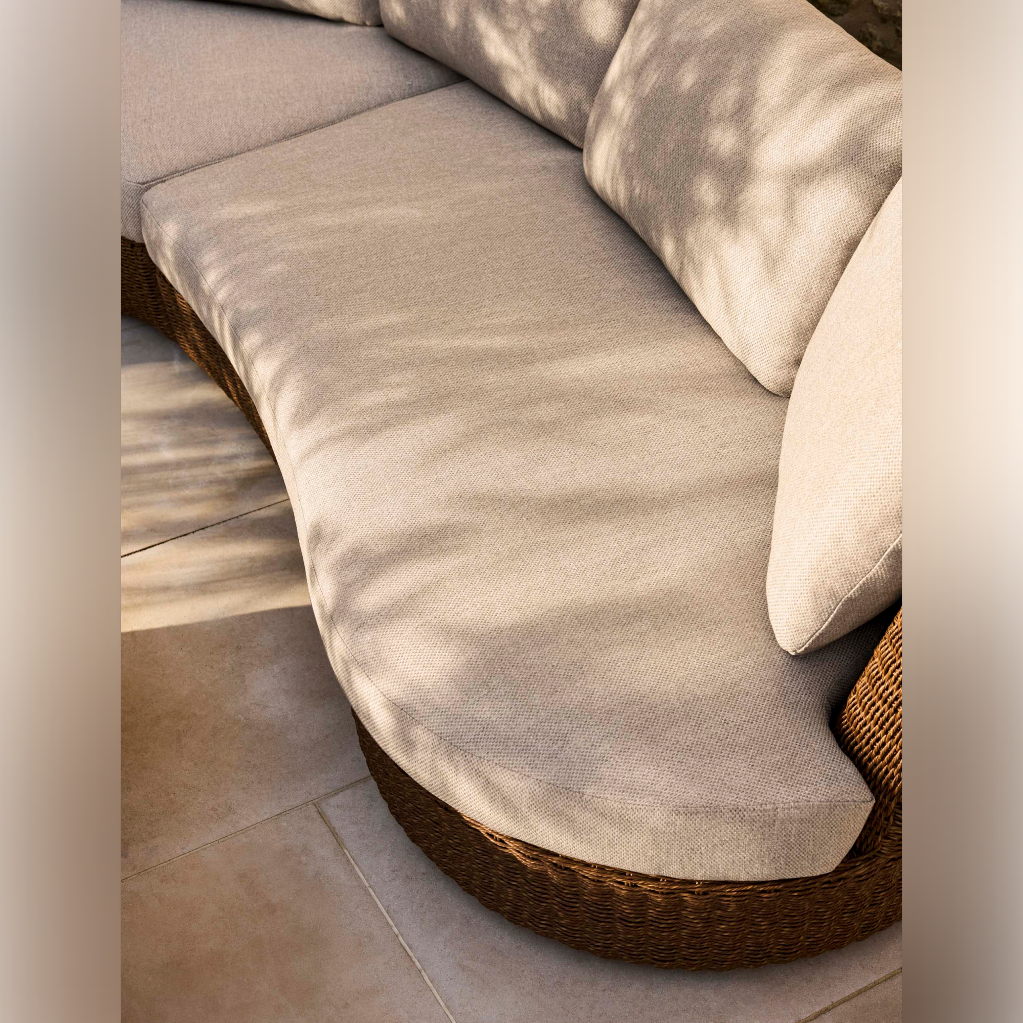 Hambridge Curved Outdoor Sofa Set – Dark Natural PE Rattan