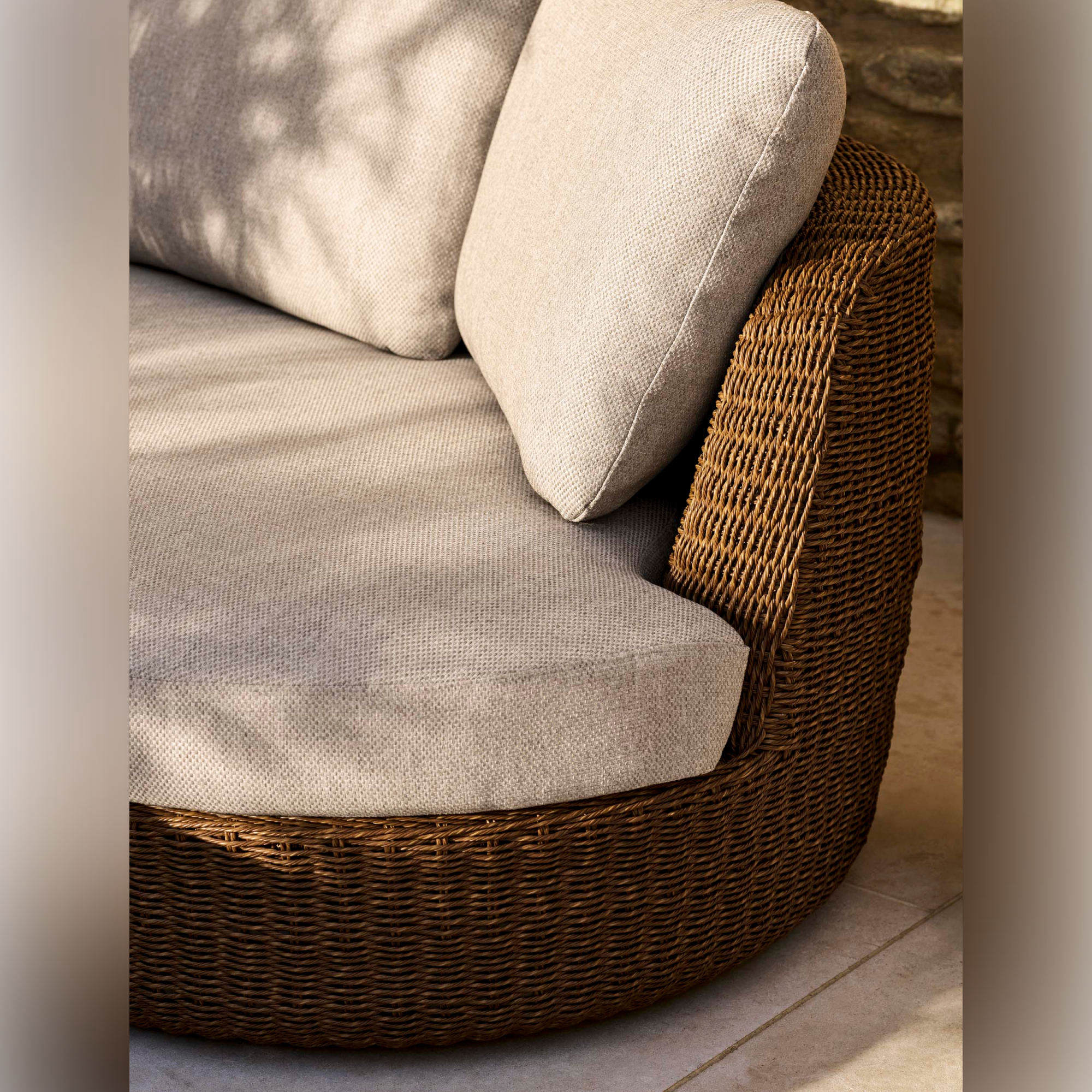 Hambridge Curved Outdoor Sofa Set – Dark Natural PE Rattan