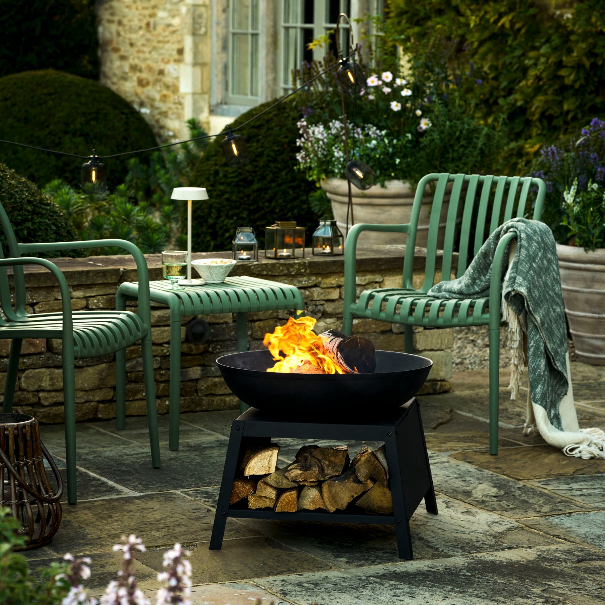 Sarsden Medium Fire Pit Bowl & Log Store — Black Steel