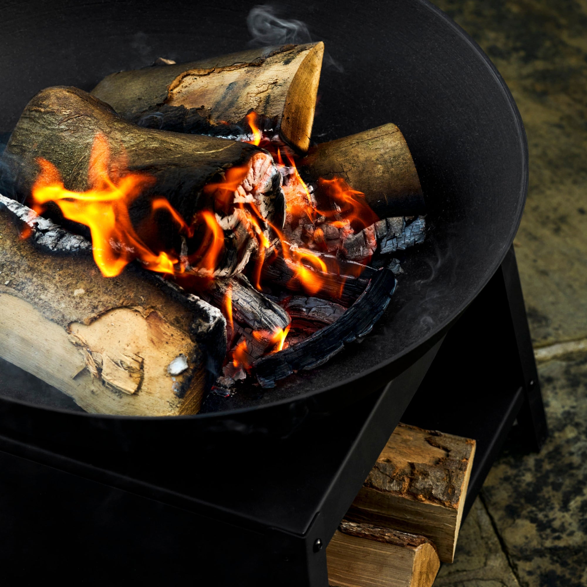 Sarsden Medium Fire Pit Bowl & Log Store — Black Steel