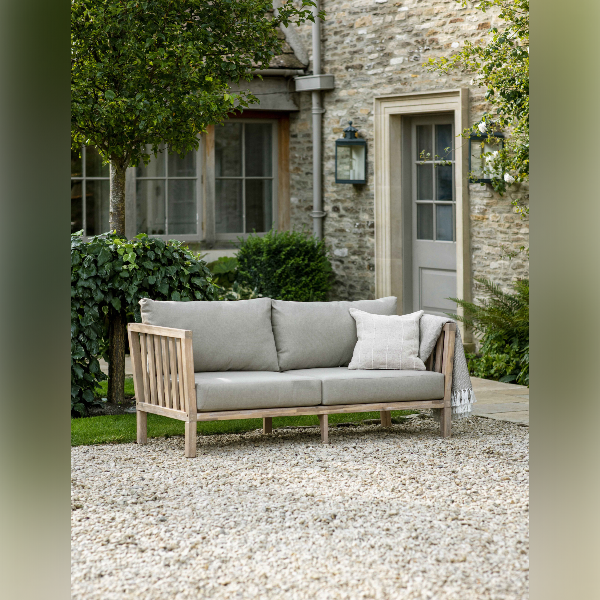 Porthallow 2 Seater Outdoor Sofa – Acacia Wood & Grey Cushions