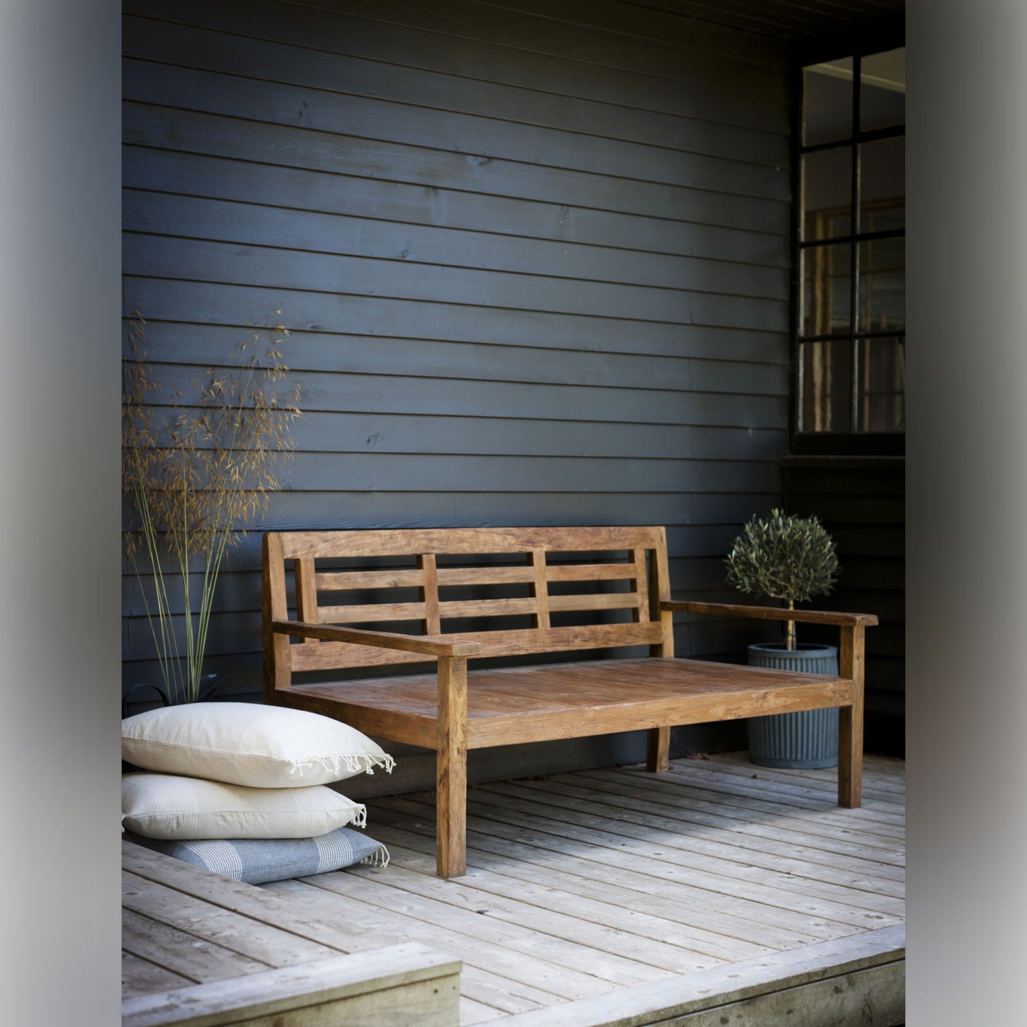 Chastleton Outdoor Bench – Reclaimed Teak