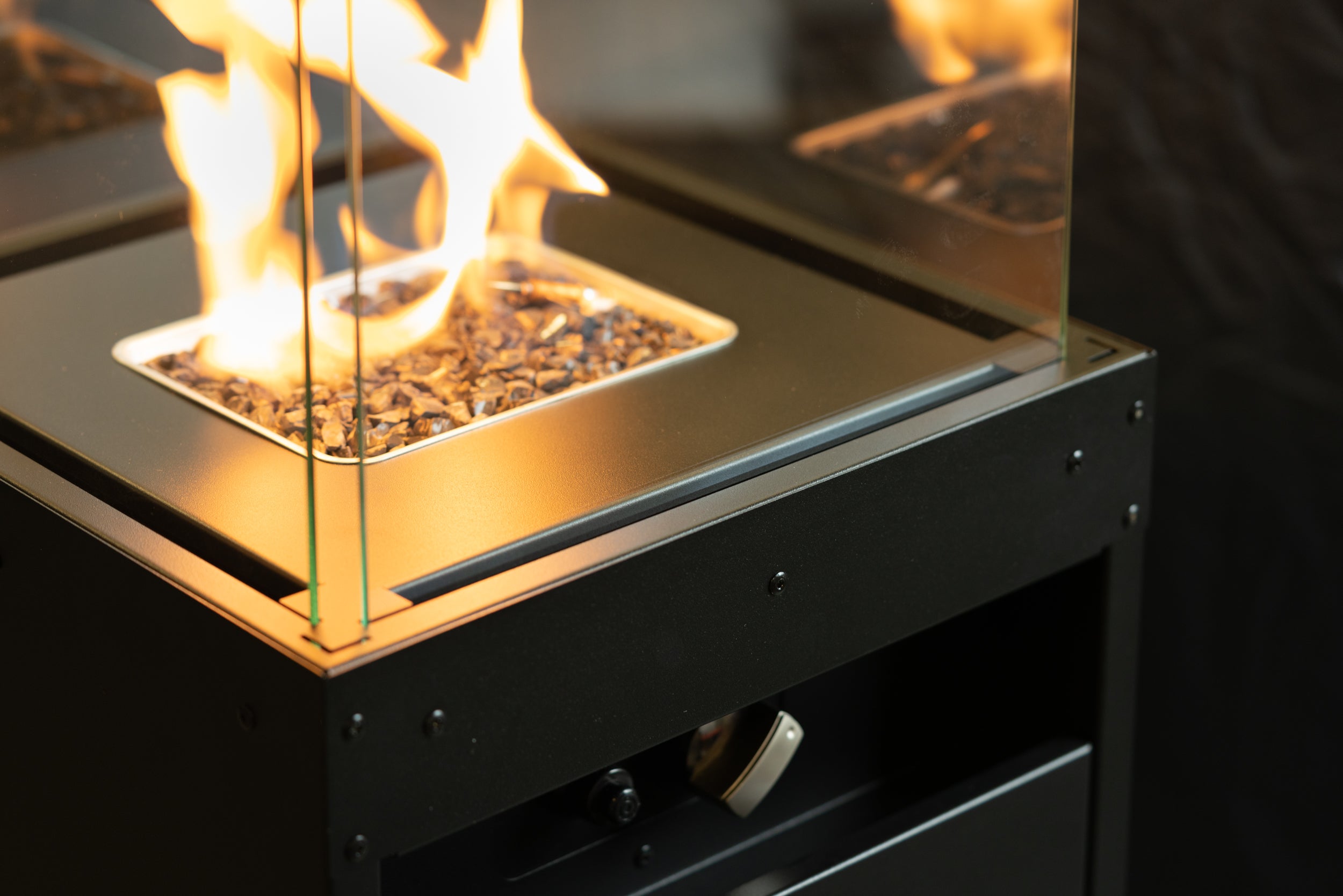 Planika Faro - Jet Black with Cover