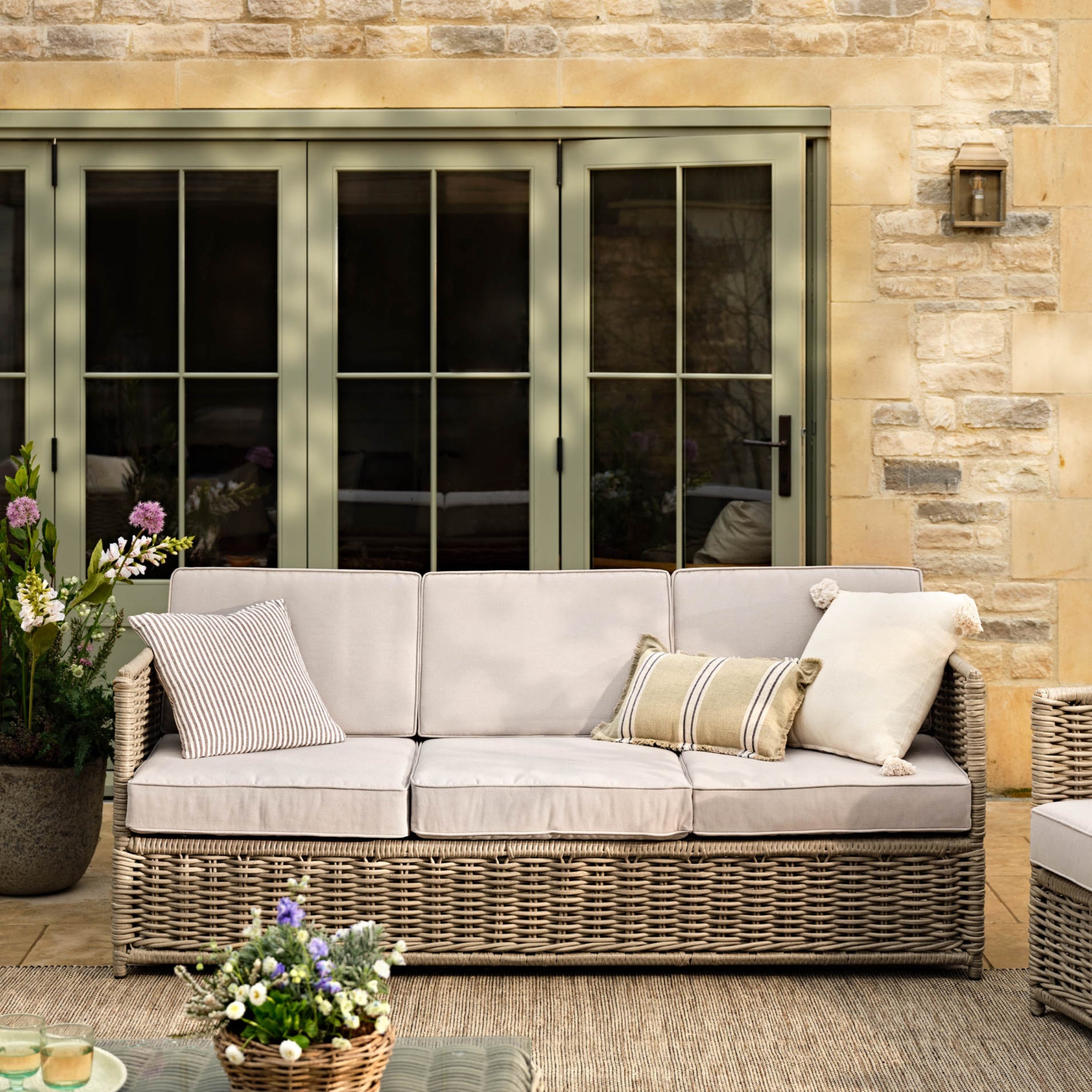 Harting 3-Seater Outdoor Sofa – PE Rattan & Linen-Look Cushions