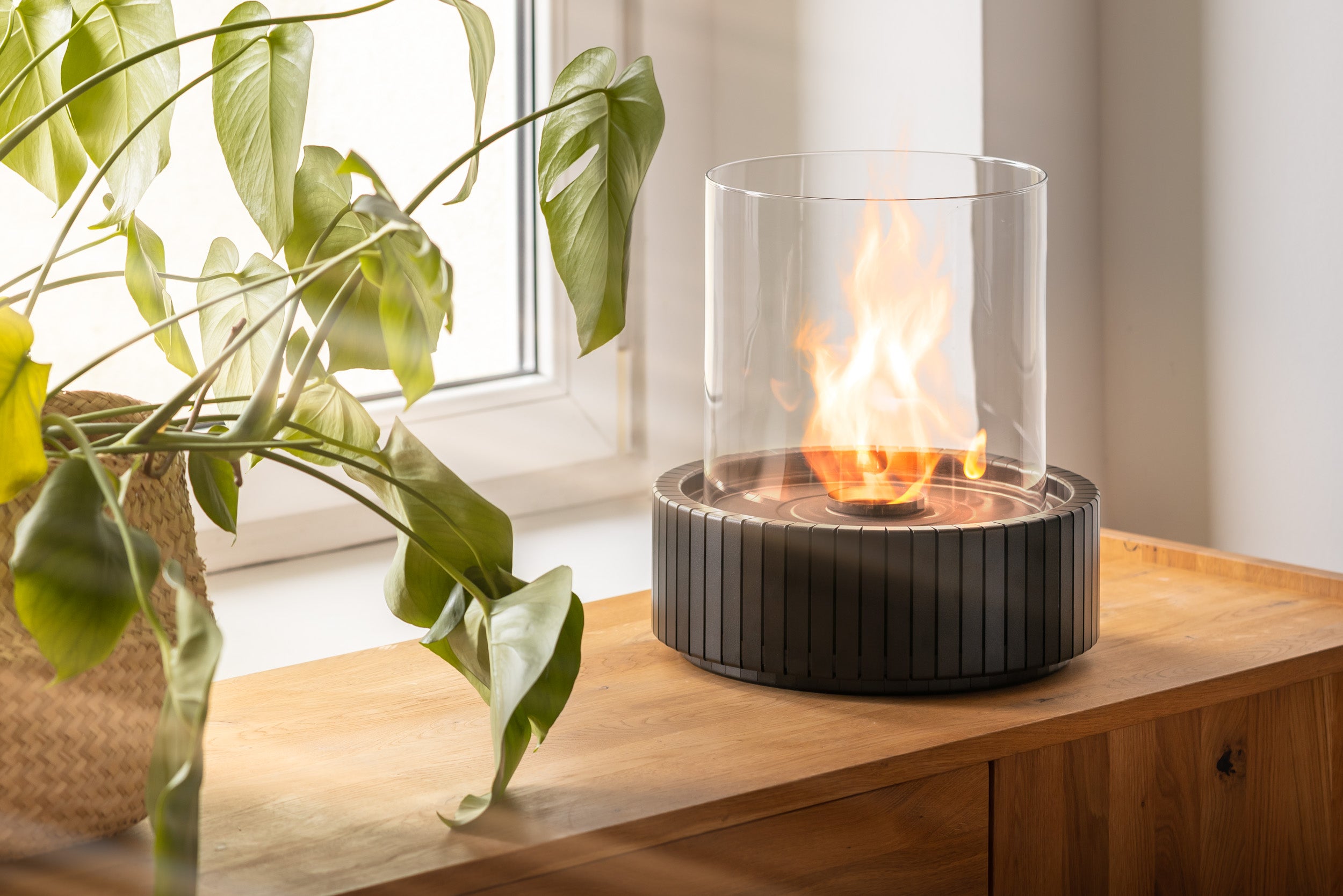 Planika Lotus - Freestanding bioethanol table fireplace