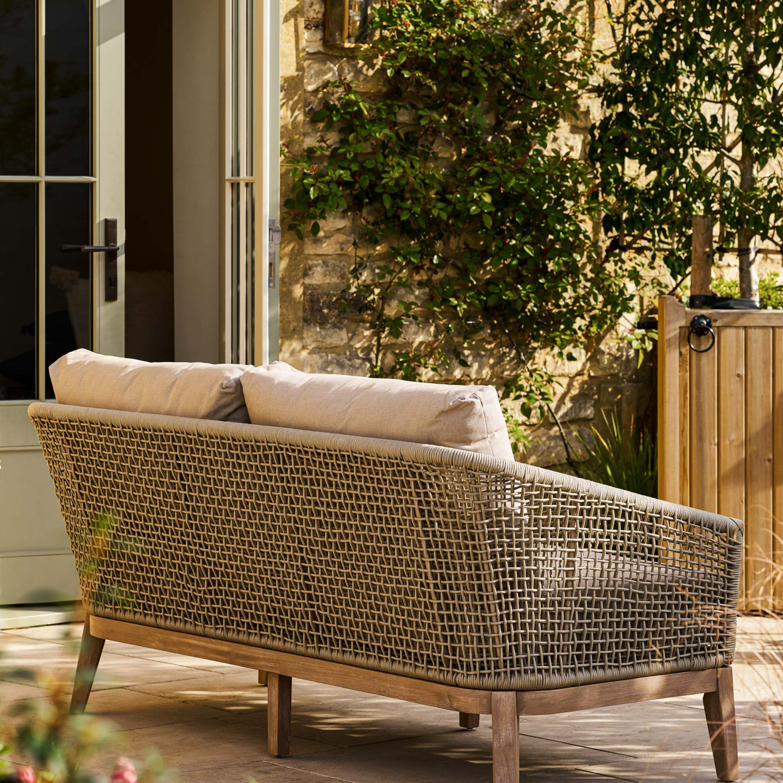 Lynton 2-Seater Outdoor Sofa – Acacia Wood & Grey Cushions
