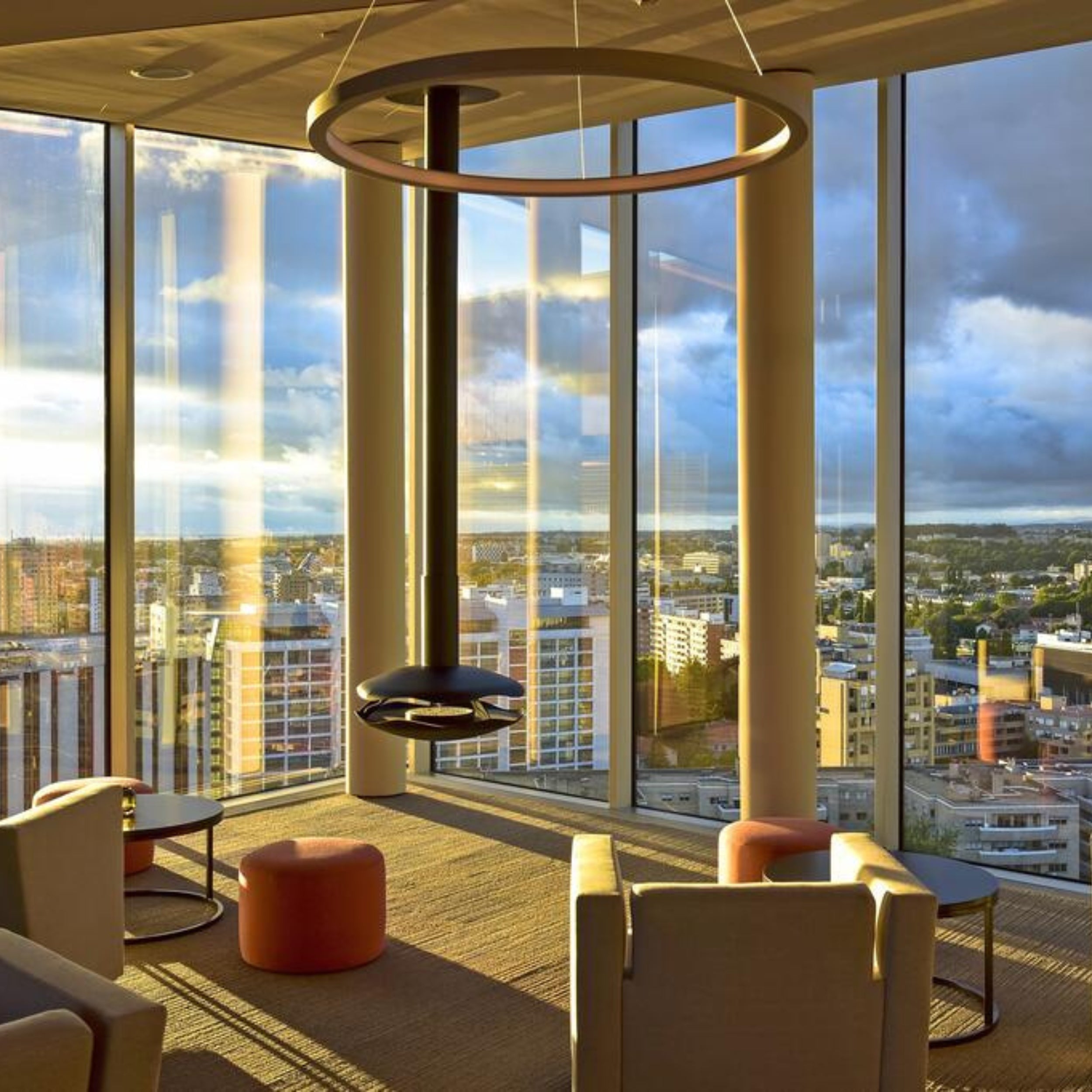 GlammFire Premium Perola Suspended Bioethanol Fireplace