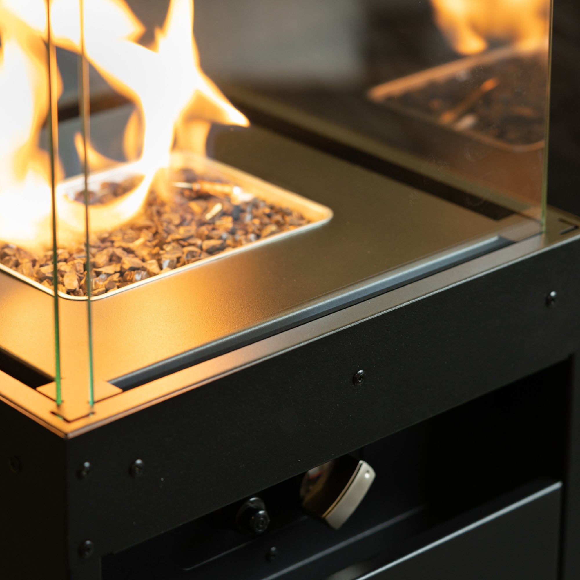 Planika Faro – Jet Black Outdoor Gas Fireplace (Propane / LPG)