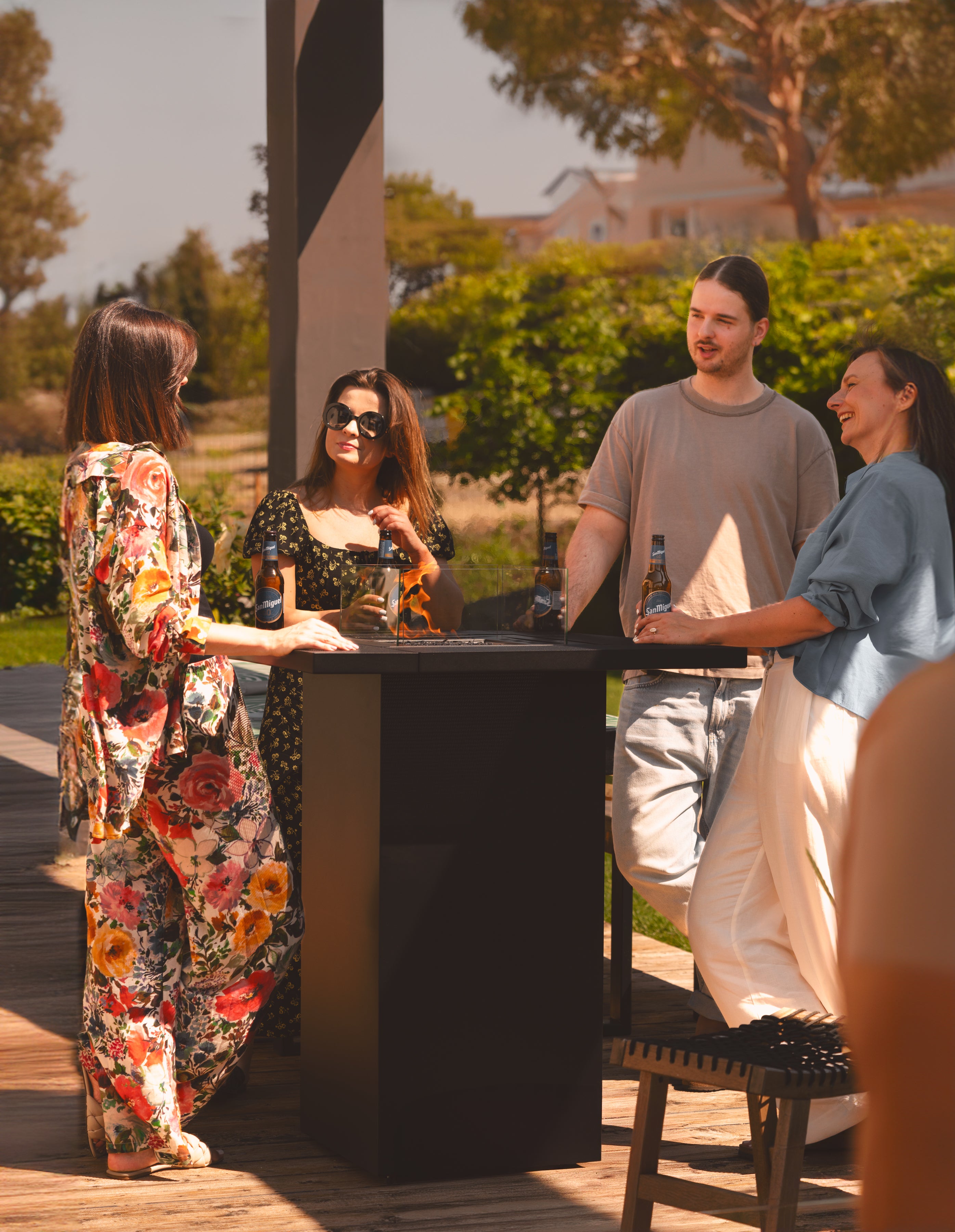 Planika Square Table High with Cover