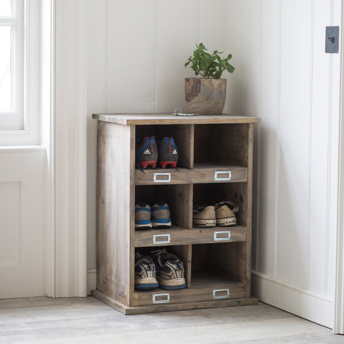 Chedworth 6 Shoe Locker – Spruce, Natural