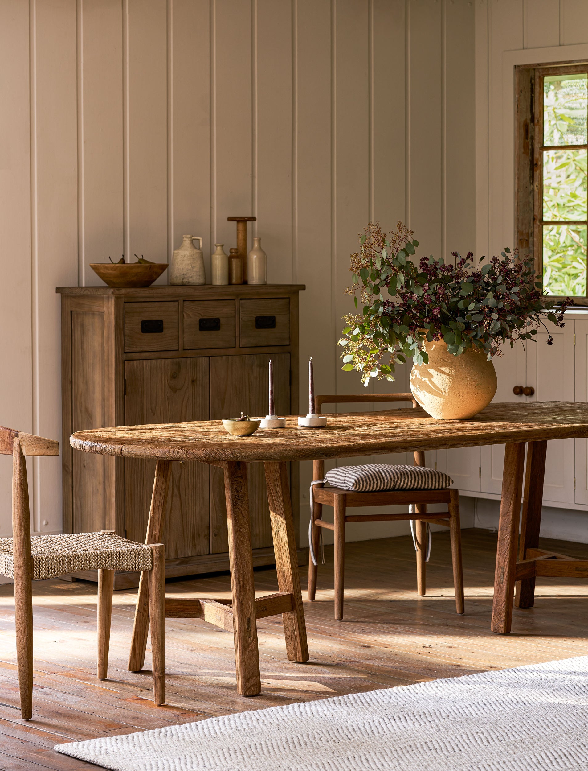 Hawthorne Oval Teak Dining Table – Indoor/Outdoor