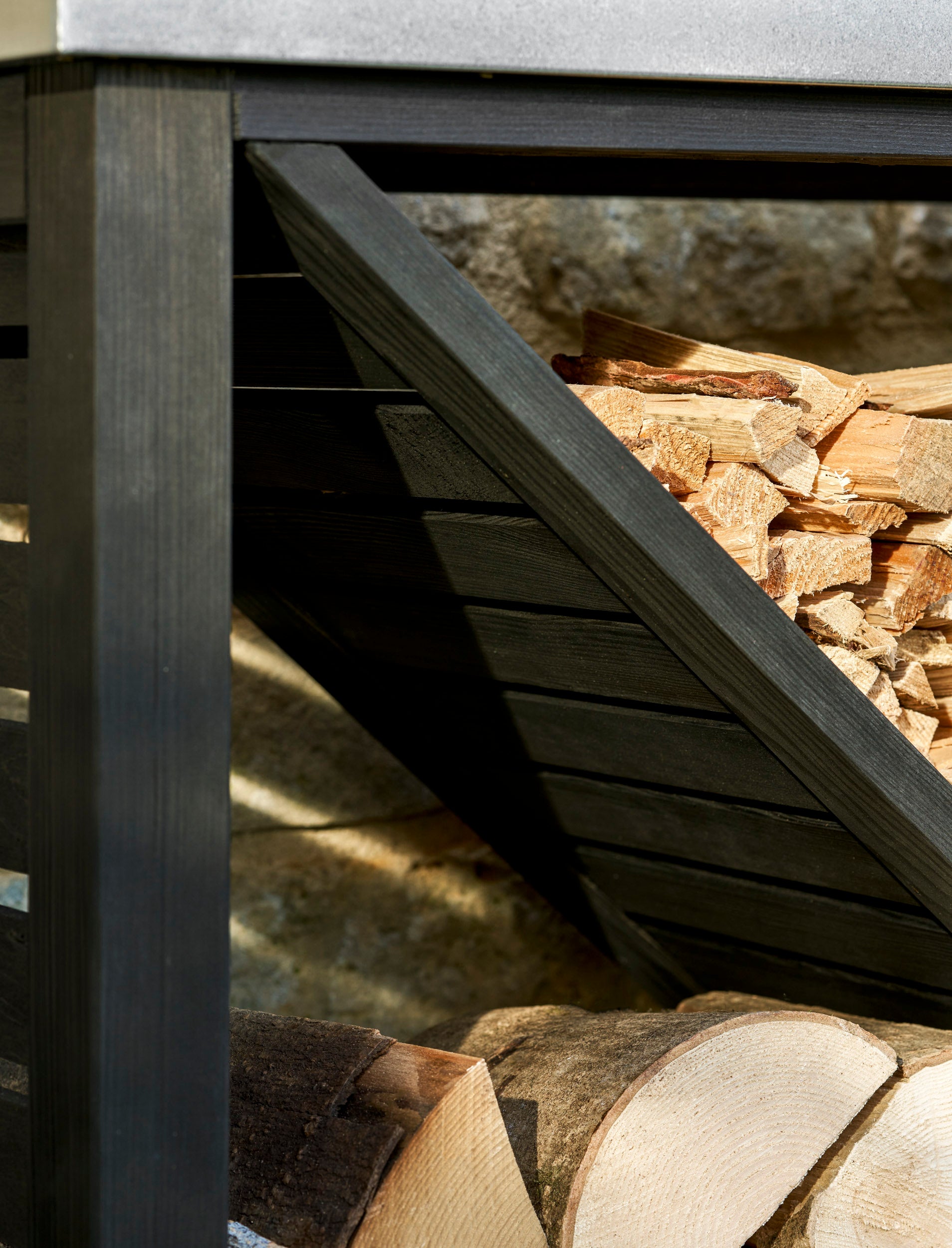 Moreton Cross Log Store