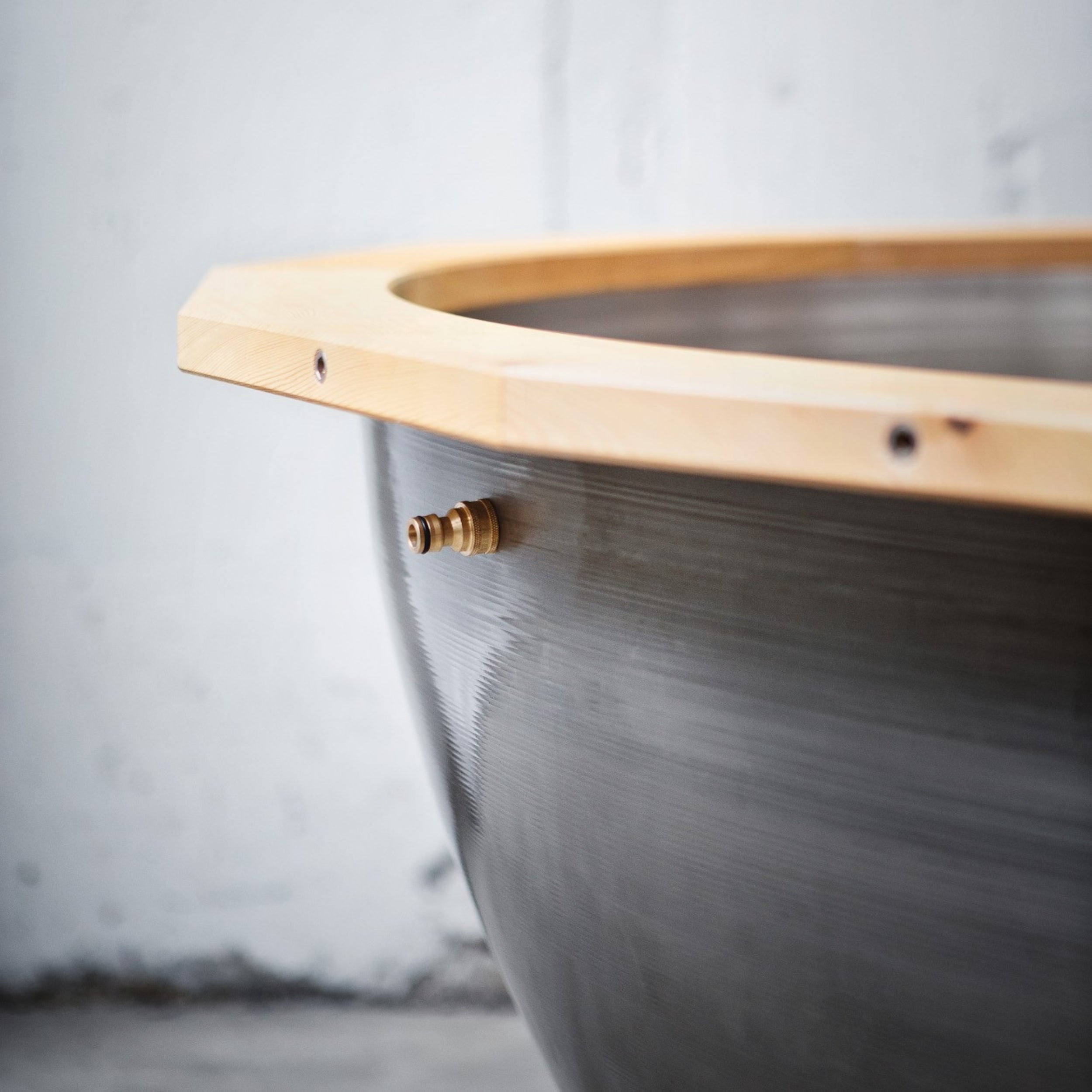 FEUERWASSER Stainless Steel Hot Tub & Plunge Pool