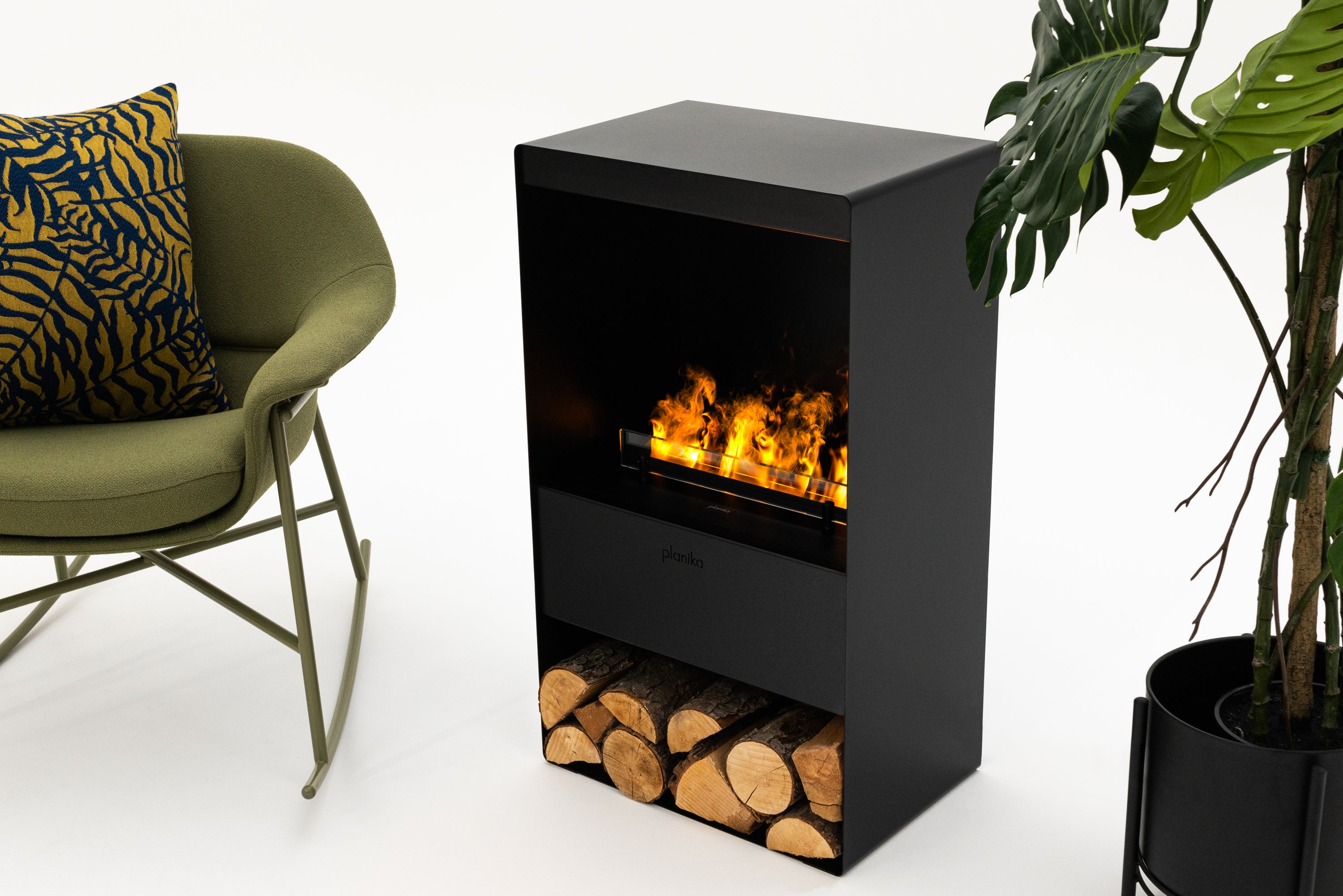 Planika Steamy - Freestanding water vapour fireplace with Optimyst® technology