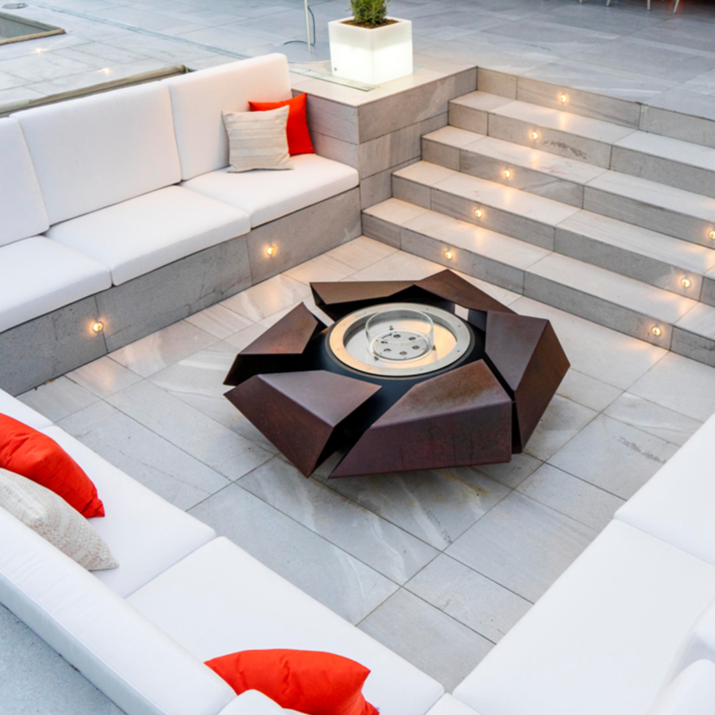 GlammFire Stravaganza Outdoor Fire Pit – Wood, Gas or Bioethanol