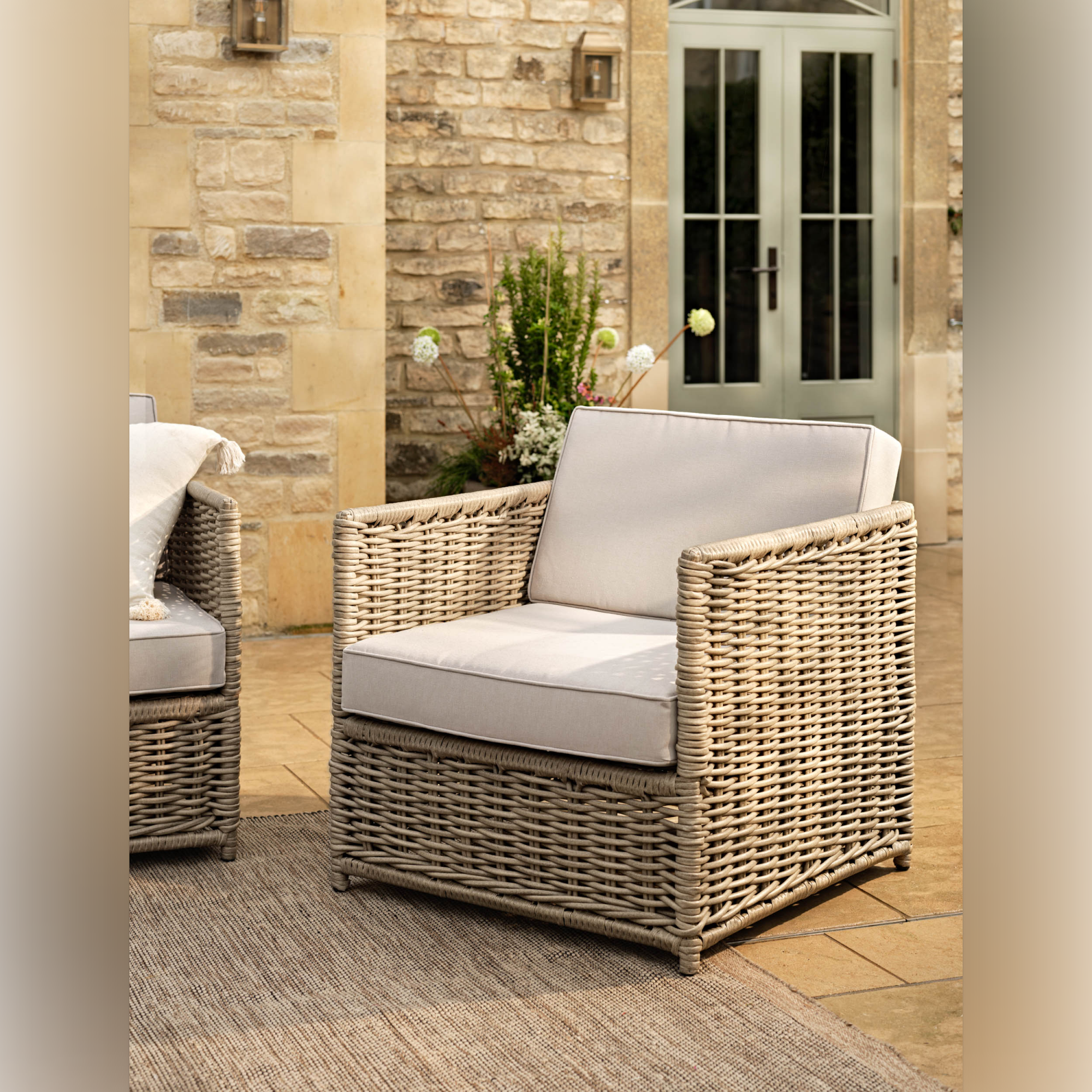 Harting Armchair – Light Rattan
