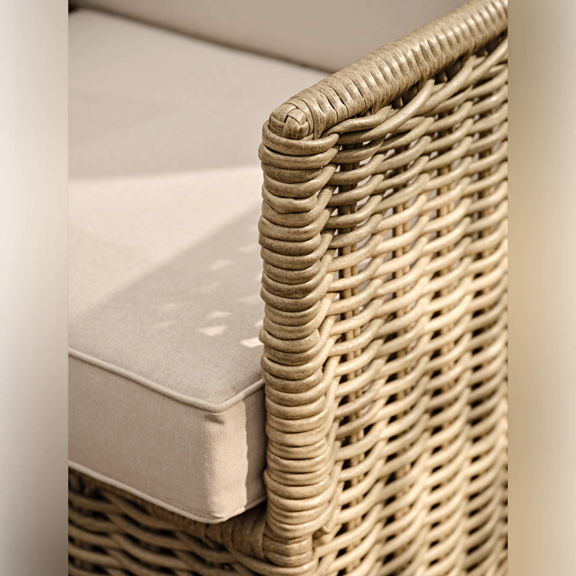 Harting Armchair – Light Rattan