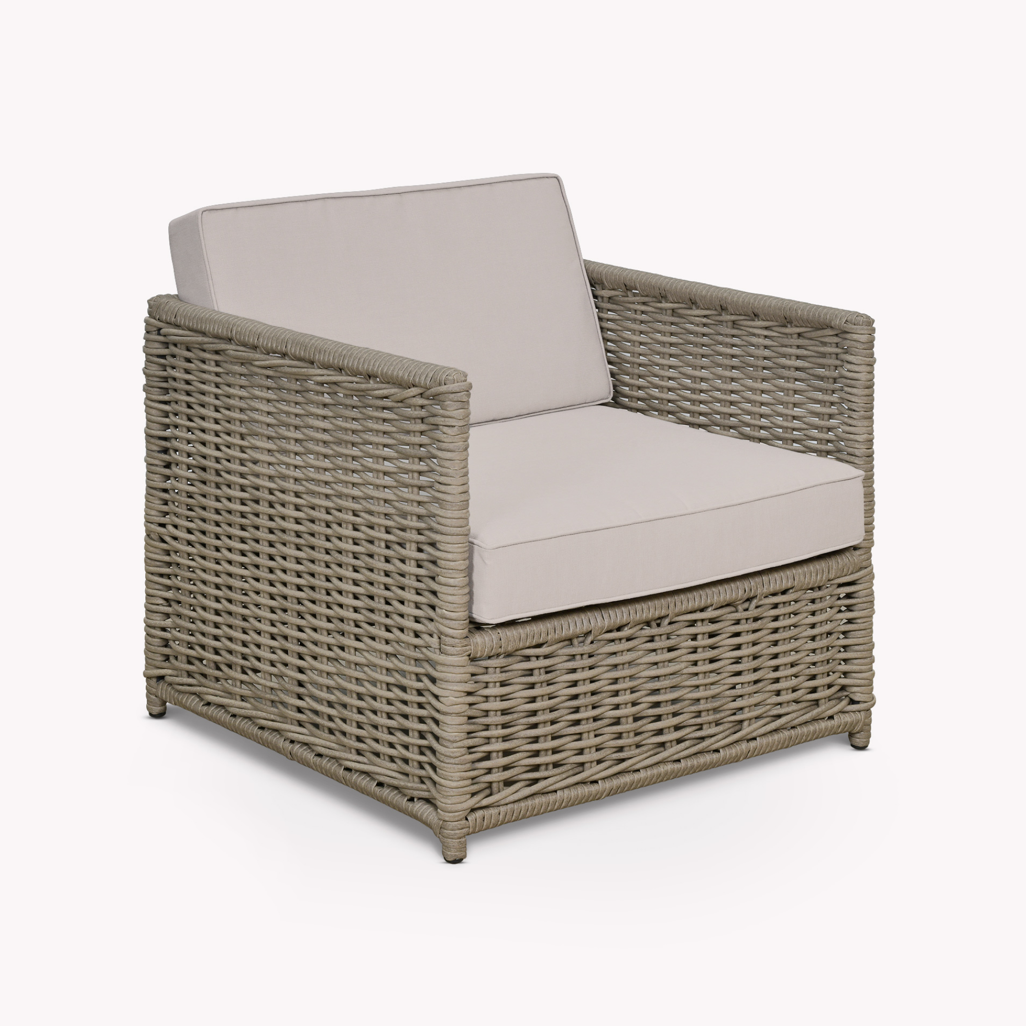 Harting Armchair – Light Rattan