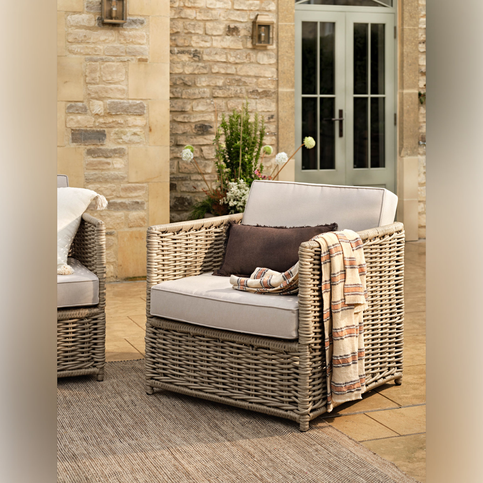 Harting Armchair – Light Rattan