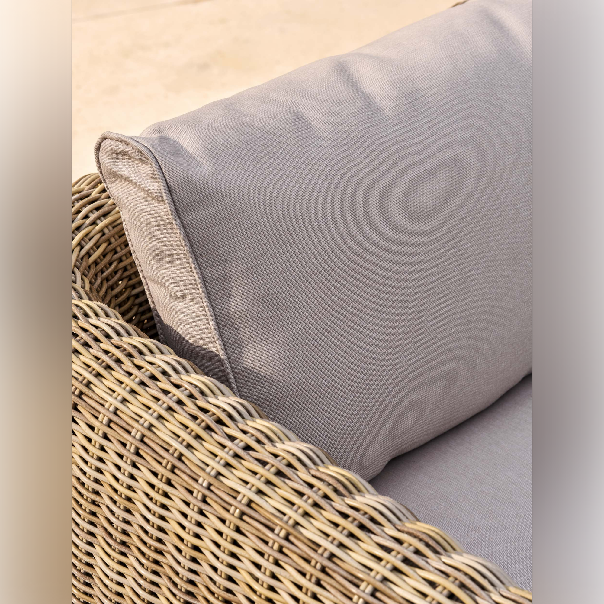 Skala XL Armchair – PE Rattan