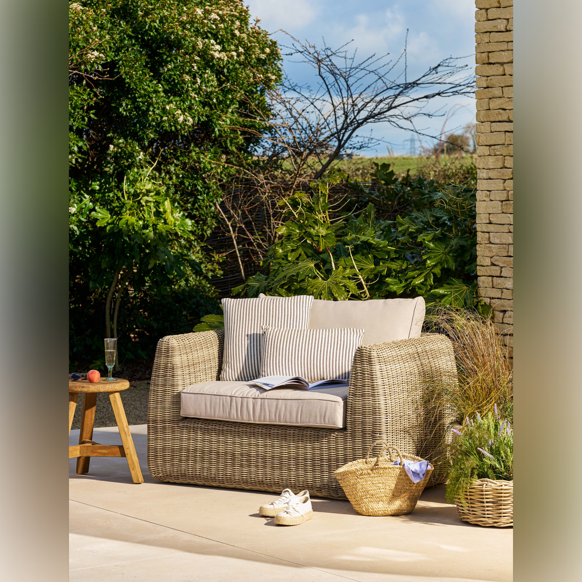 Skala XL Armchair – PE Rattan