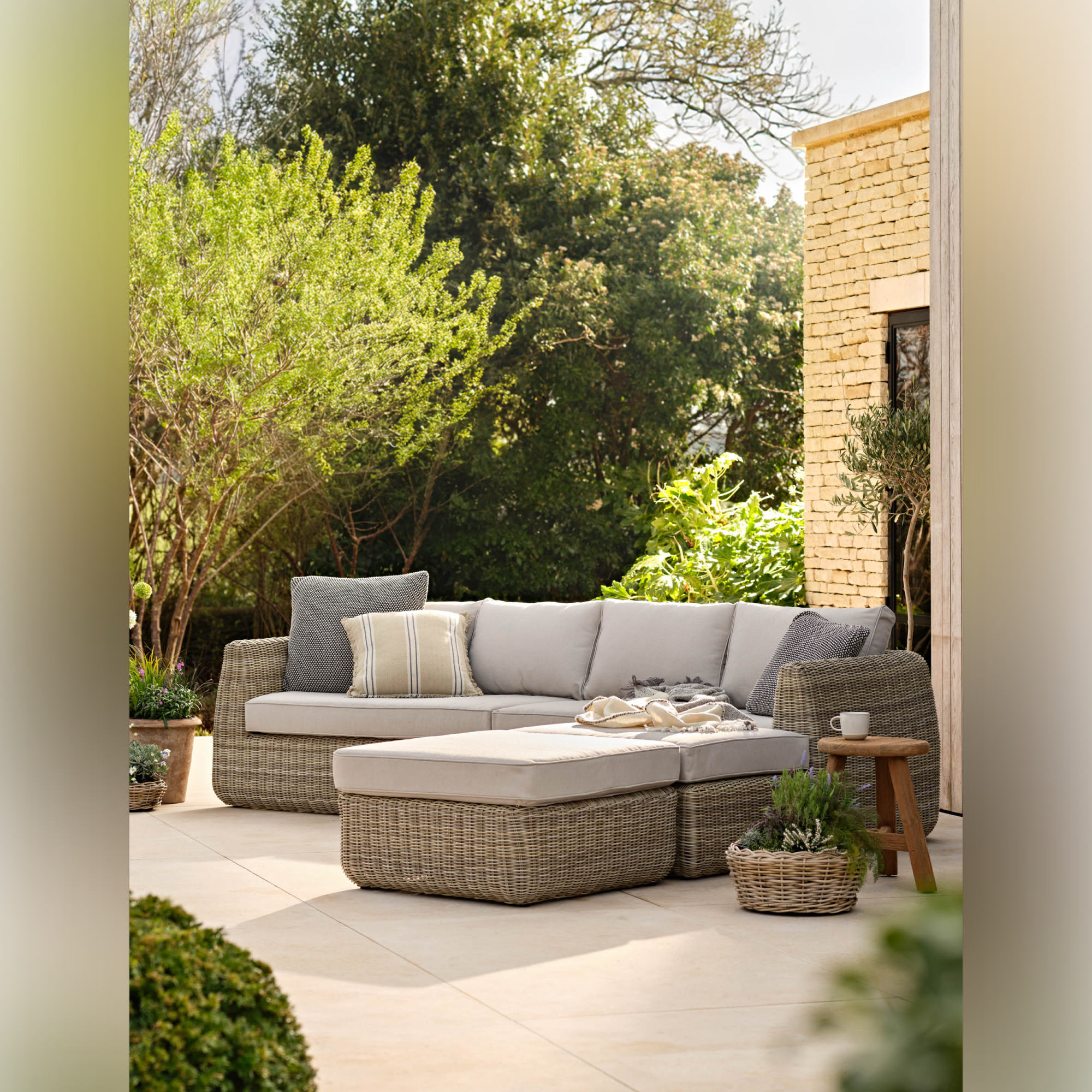 Skala Corner Outdoor Sofa Set – PE Rattan