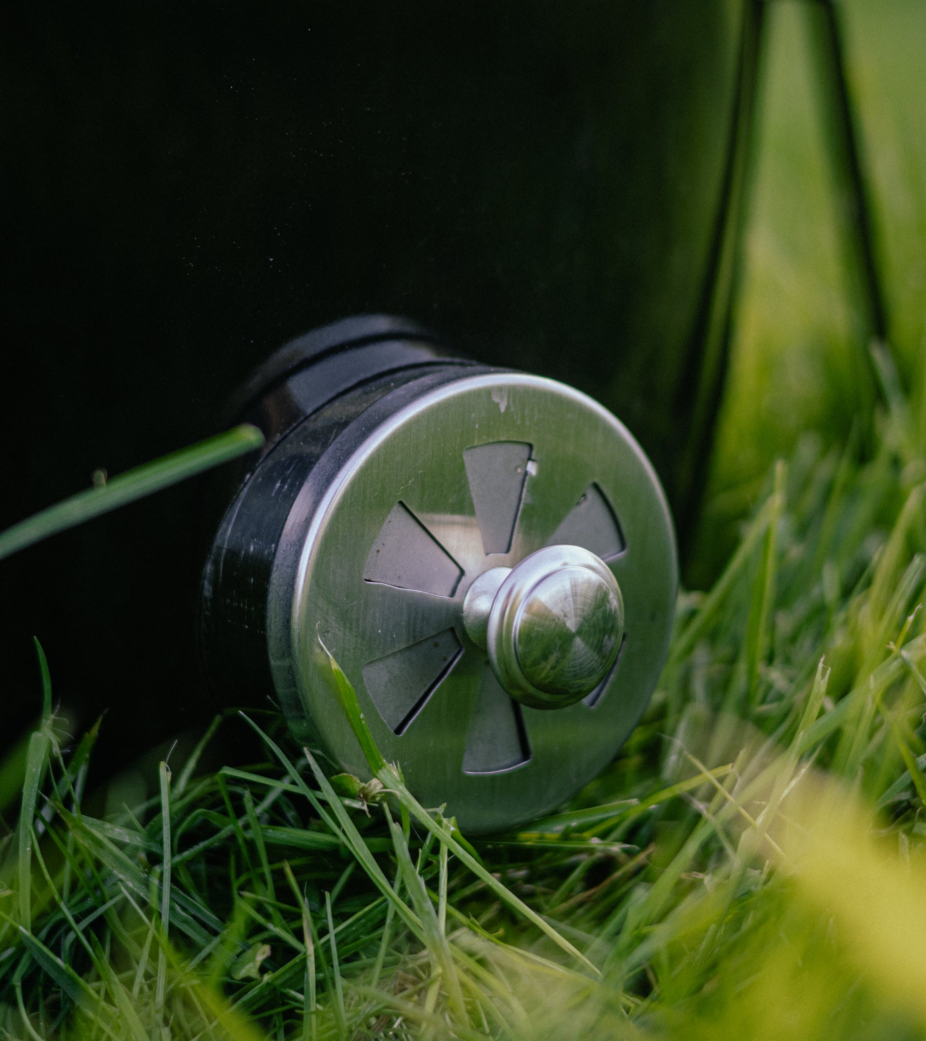 The Little Cayuga BBQ Egg – Small Ceramic Kamado Grill & Smoker