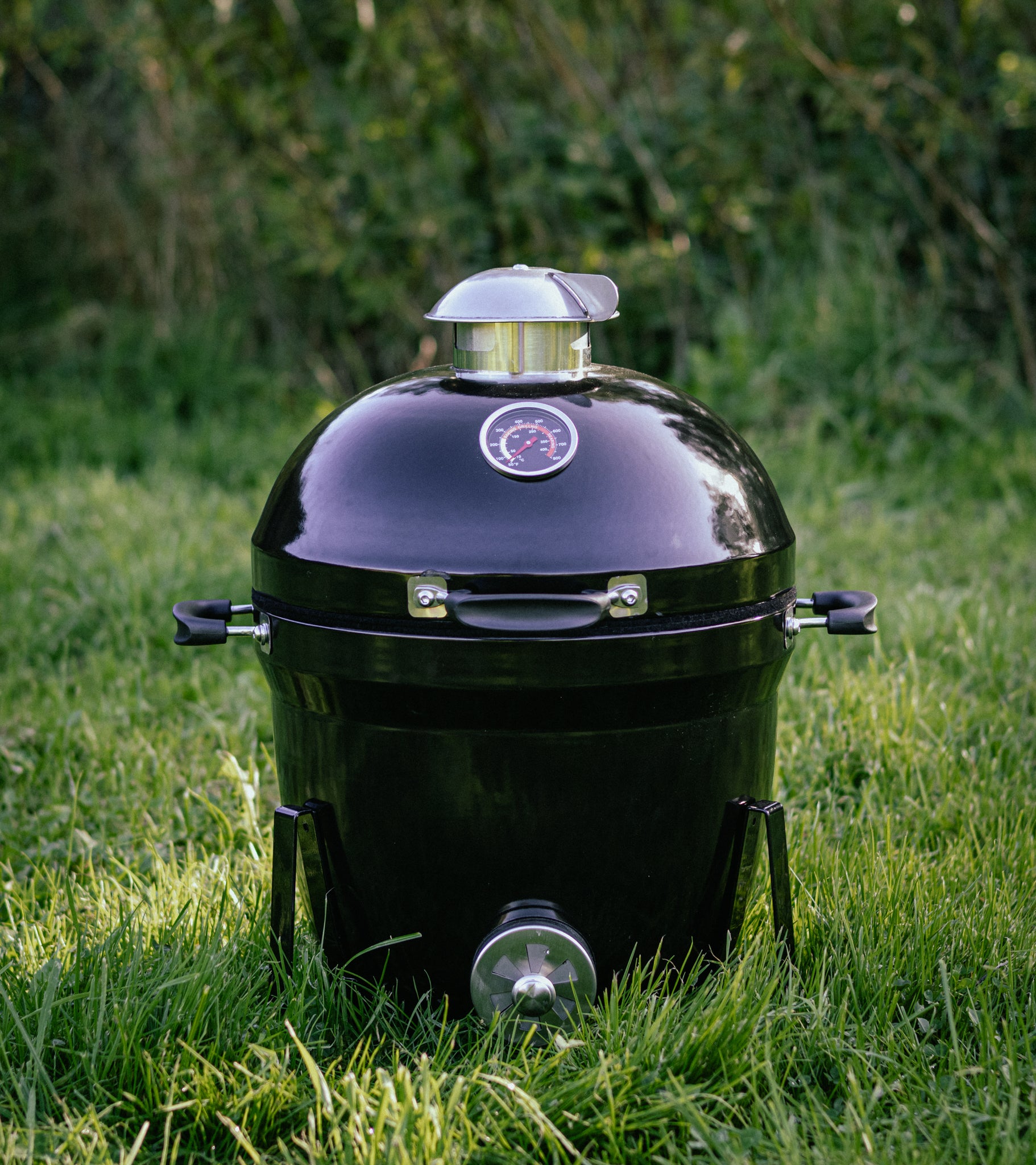 The Little Cayuga BBQ Egg – Small Ceramic Kamado Grill & Smoker